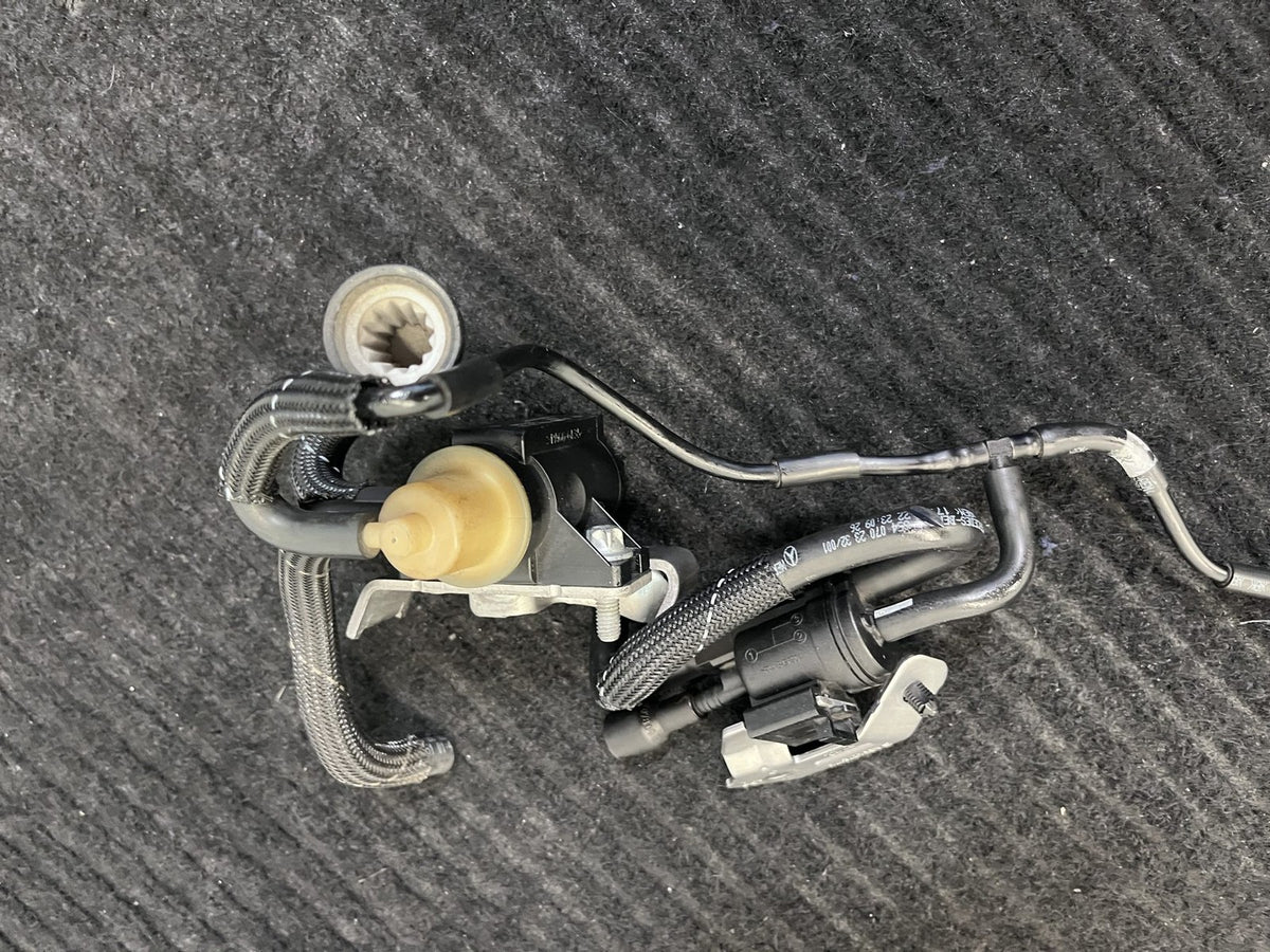 Mercedes-Benz Turbo Vacuum Solenoid Valves Lines OEM A0001532000 A0005003201 - eBay image 7