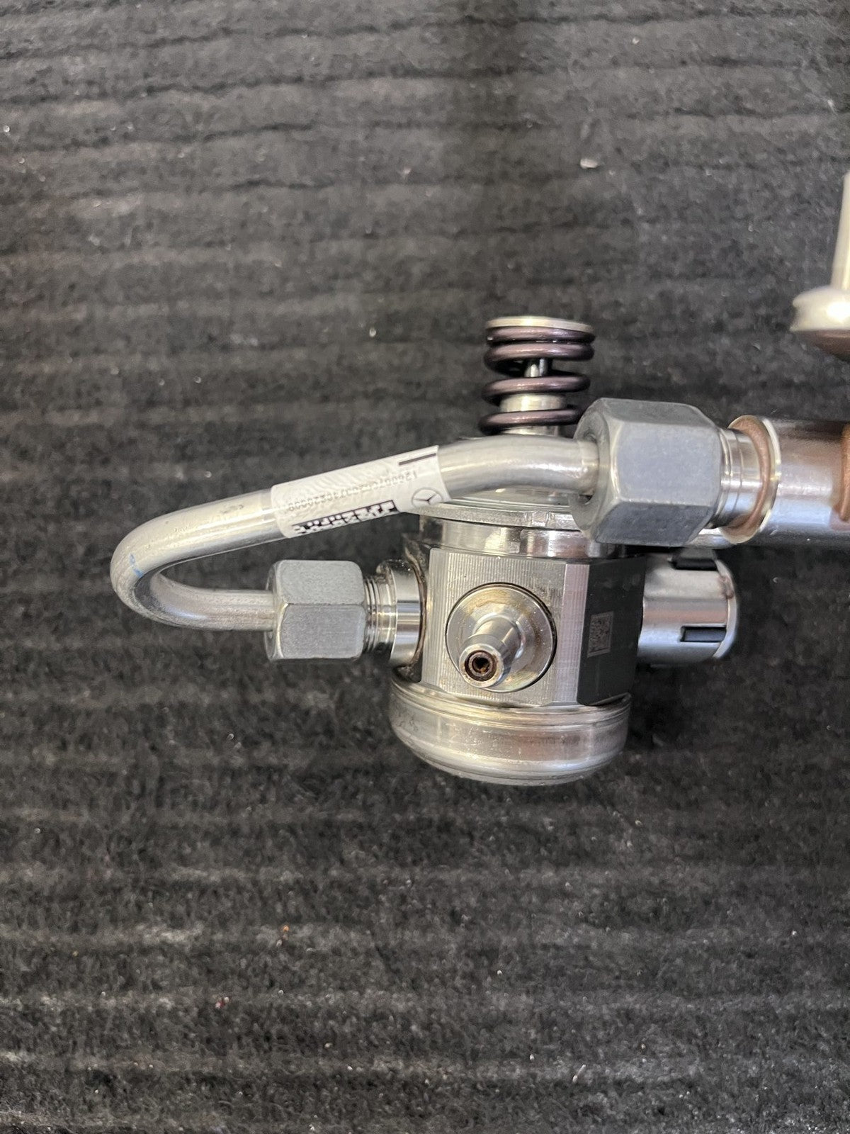 2019-2023 Mercedes-Benz M260 Fuel Rail Injectors High Pressure Pump OEM A2600701000 - eBay image 14
