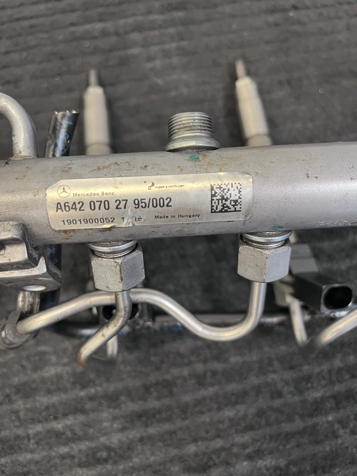 2010-2022 Mercedes-Benz Sprinter OM642 Left Fuel Rail 3 Injectors OEM A6420702795 - eBay image 2