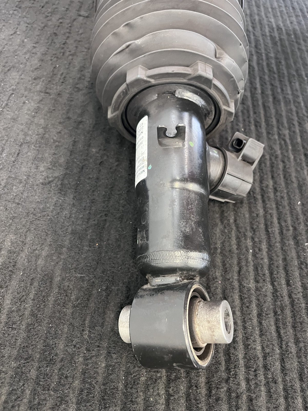 2021-2023 BMW X5 45e G05 Rear Left Air Suspension Strut OEM 37106869037 - eBay image 10