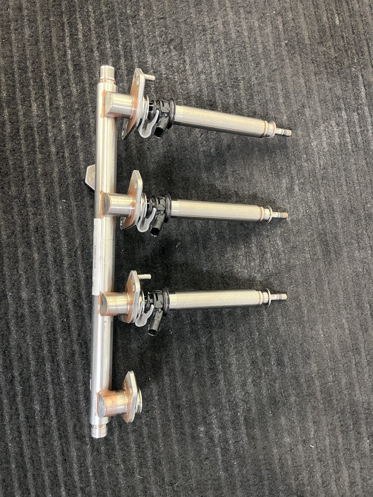 2019-23 Mercedes-Benz A220 CLA250 GLA250 GLB250 Fuel Rail 3 Injectors OEM A2600701000 - eBay image 5