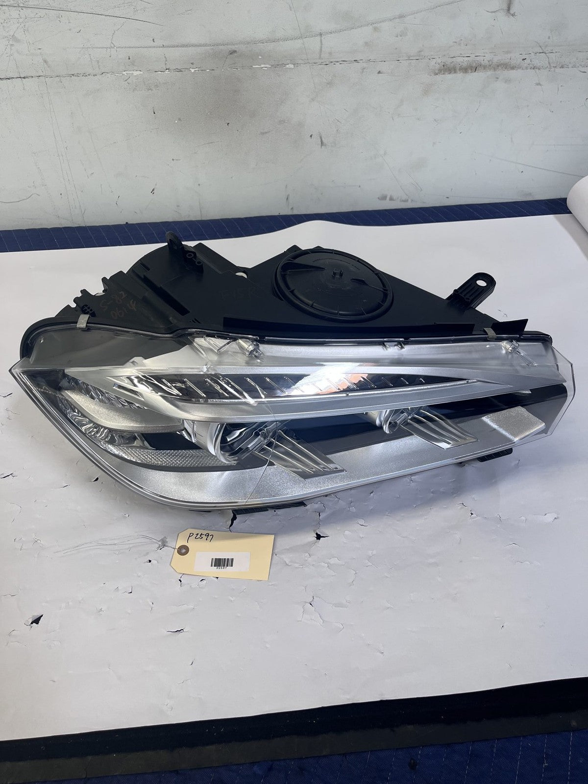 2014-18 BMW X5 15-19 X6 RH Xenon Headlamp Aftermarket Refurbished 63117317110 - SKU P2597 - photo 1