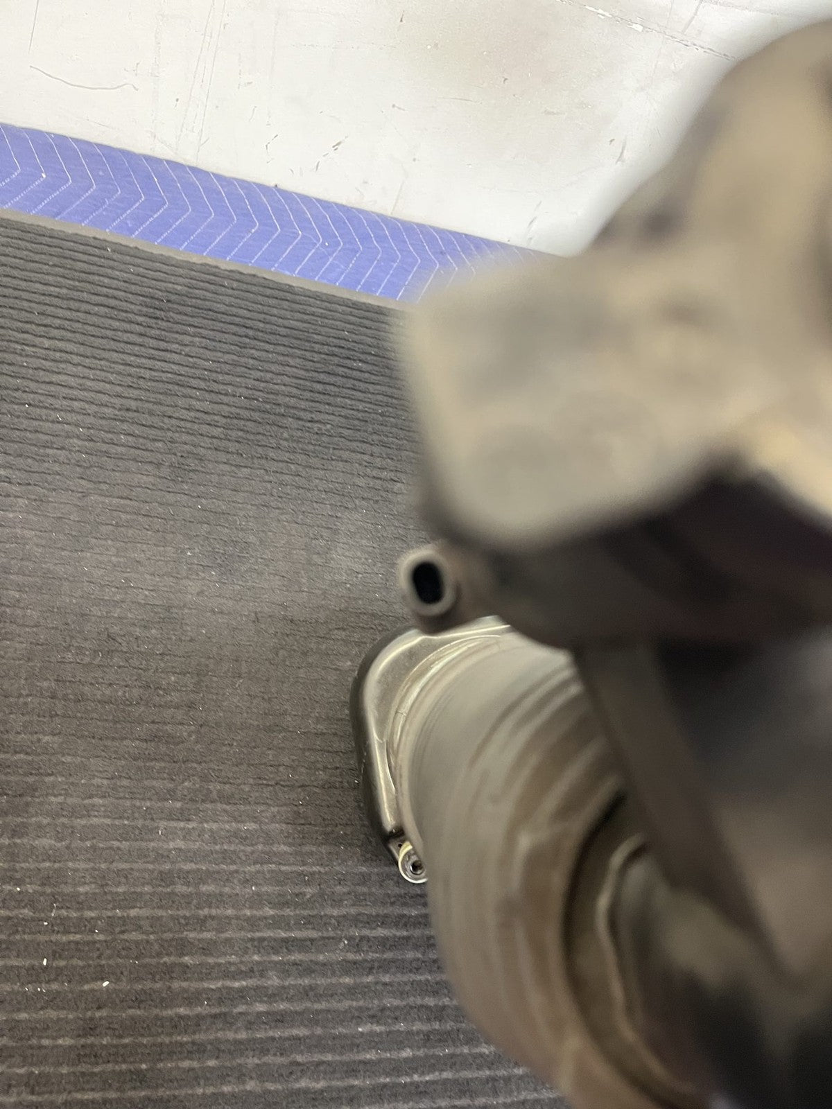 2018-2020 Rolls-Royce Phantom RR11 RR12 Rear Left Air Strut OEM 37106887563 - eBay image 10
