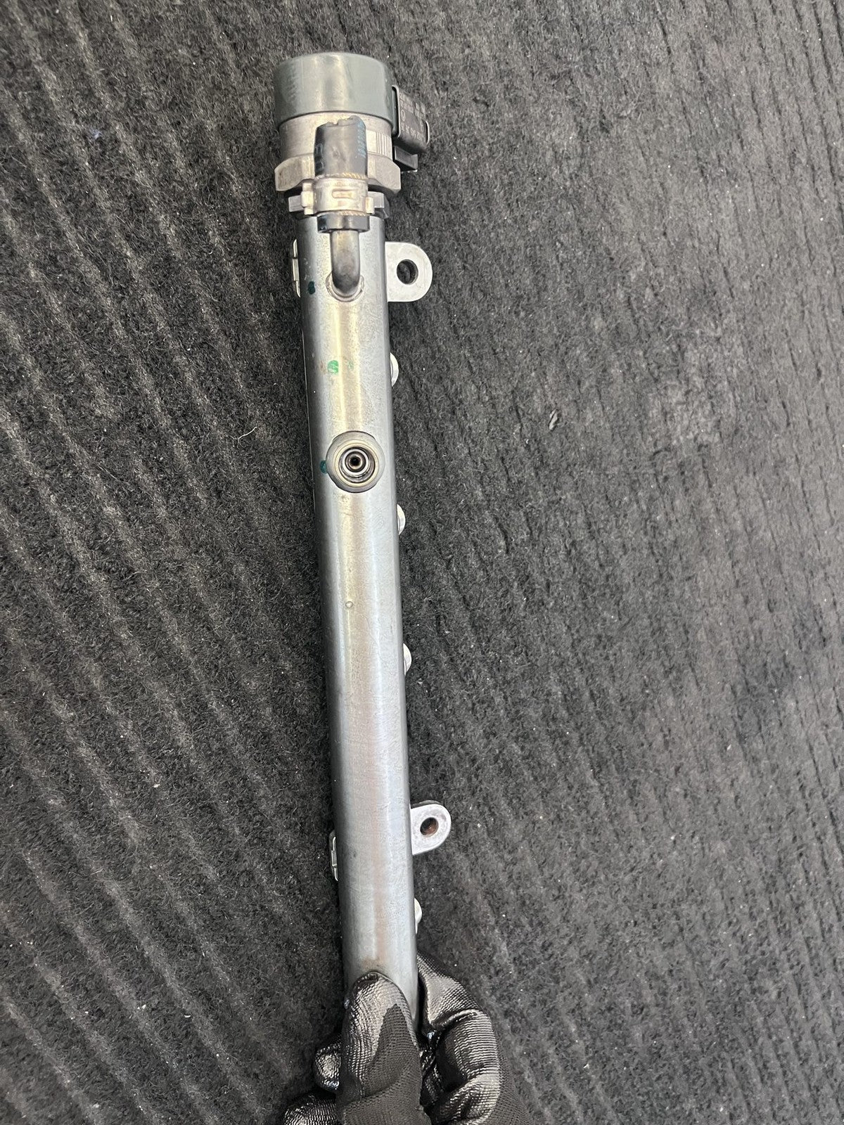 2010-2022 Mercedes-Benz Sprinter OM642 Left Fuel Rail OEM A6420702795 - eBay image 8
