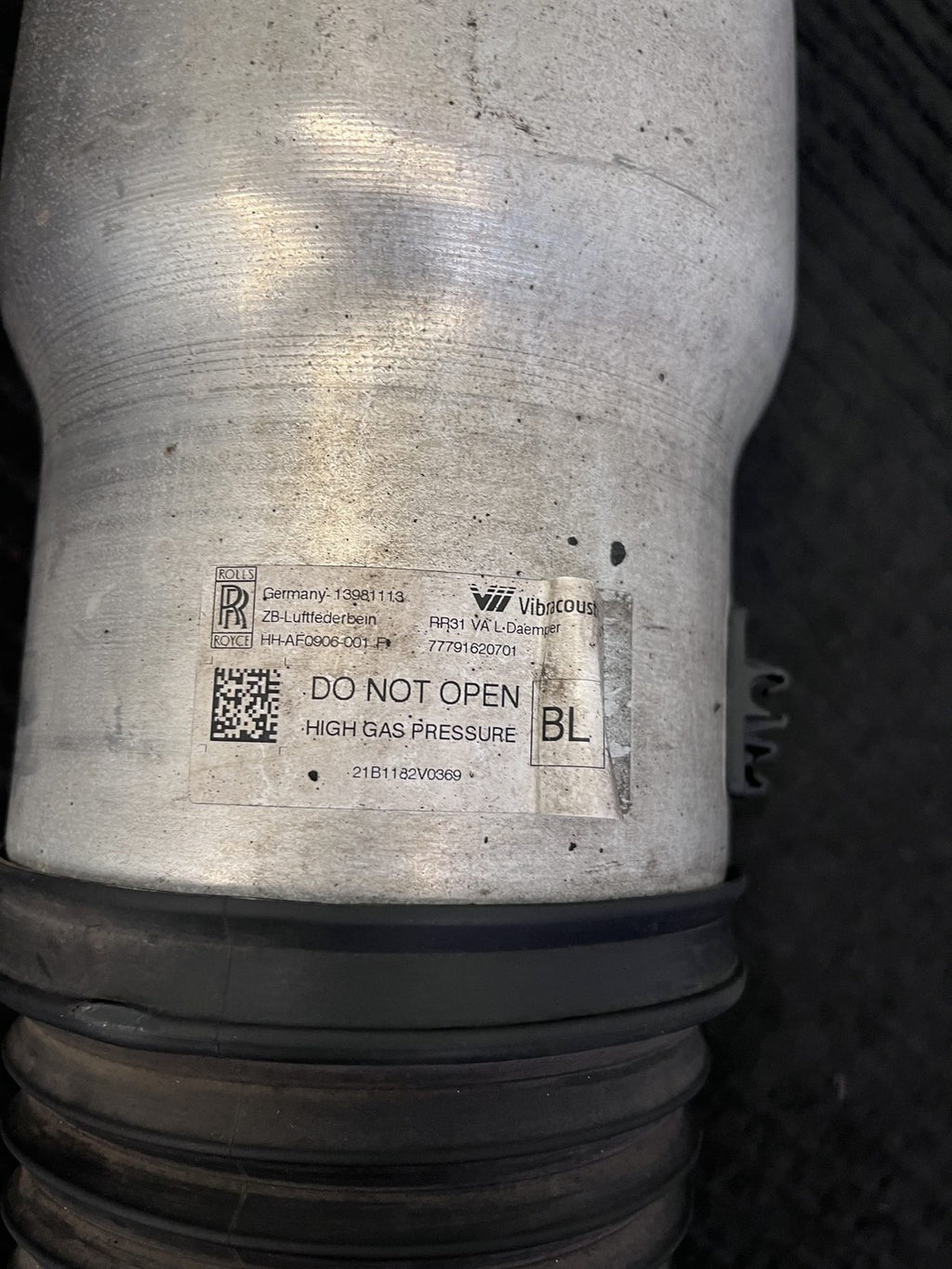 2019-2024 Rolls-Royce Cullinan RR31 Front Left Air Strut OEM 37107916207 - eBay image 9