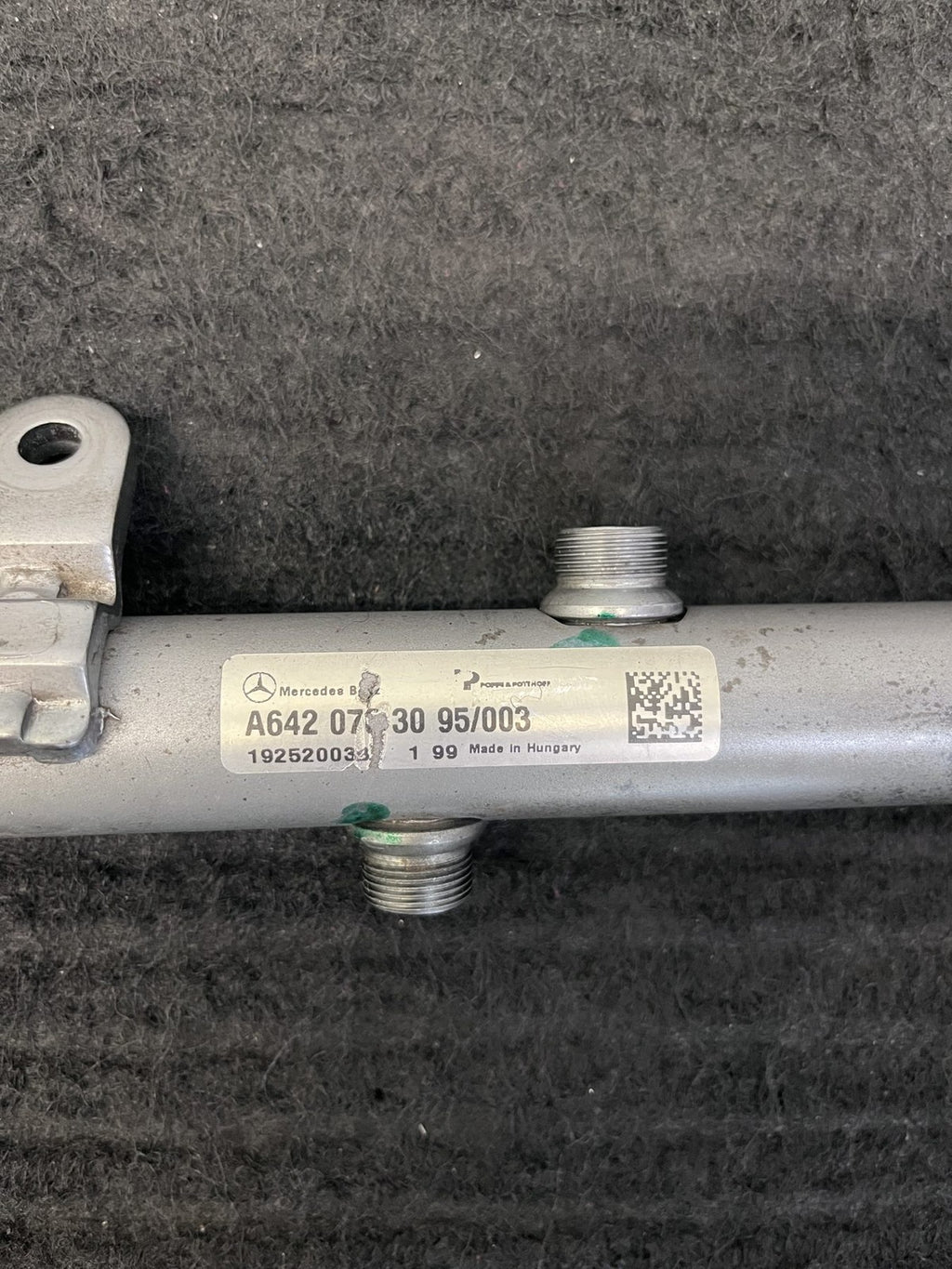 2010-2022 Mercedes-Benz Sprinter OM642 Right Fuel Rail OEM A6420703095 - eBay image 2