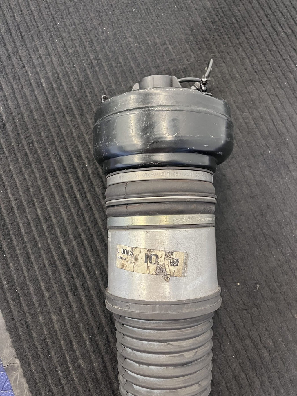 Porsche Macan 95B Front Air Suspension Strut Sport Pasm OEM 95B616039S - eBay image 8