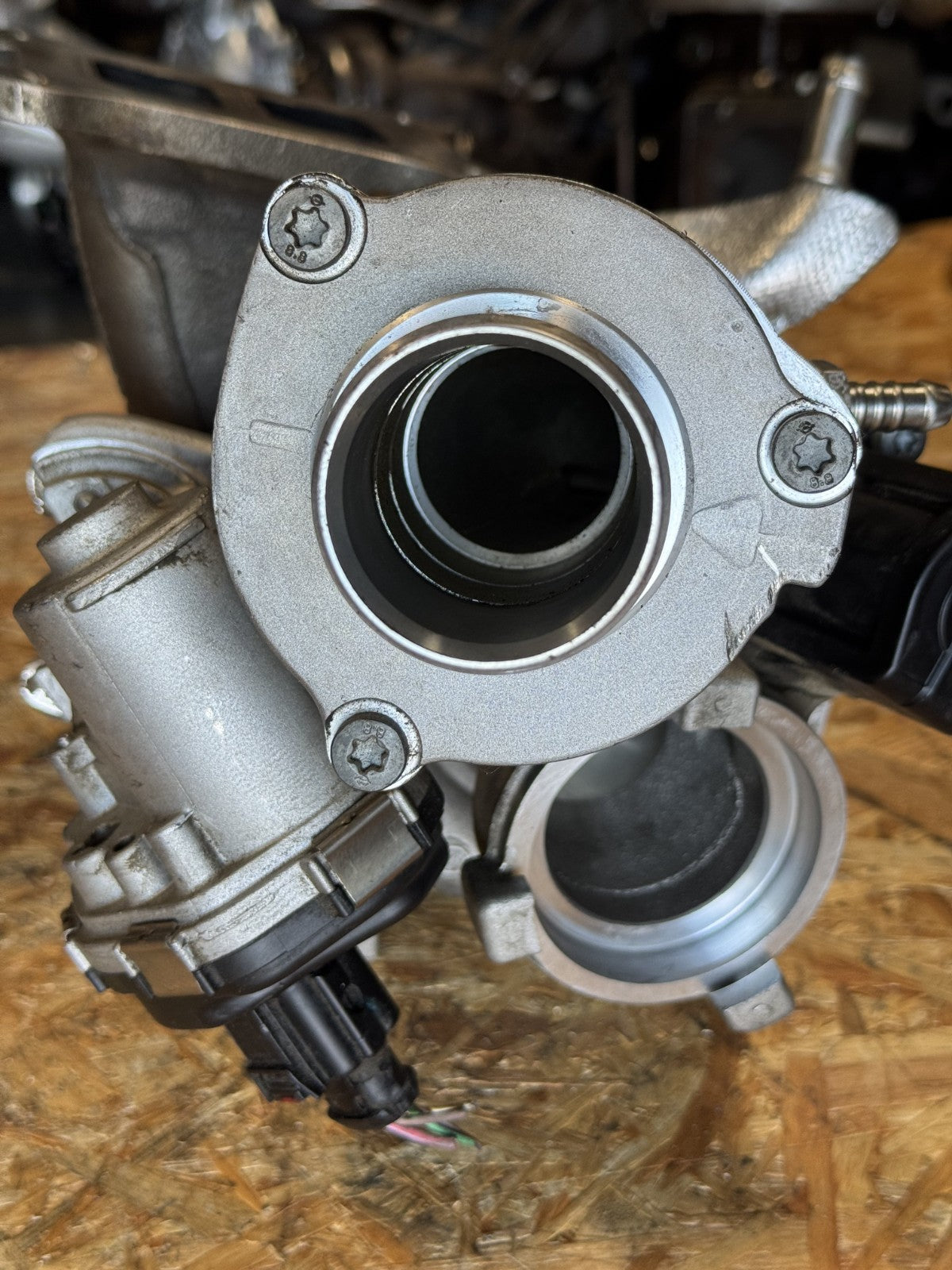 2018-2024 VW Tiguan 2.0T Turbocharger Exhaust Manifold OEM 06K145061A 06K145061A - eBay image 6