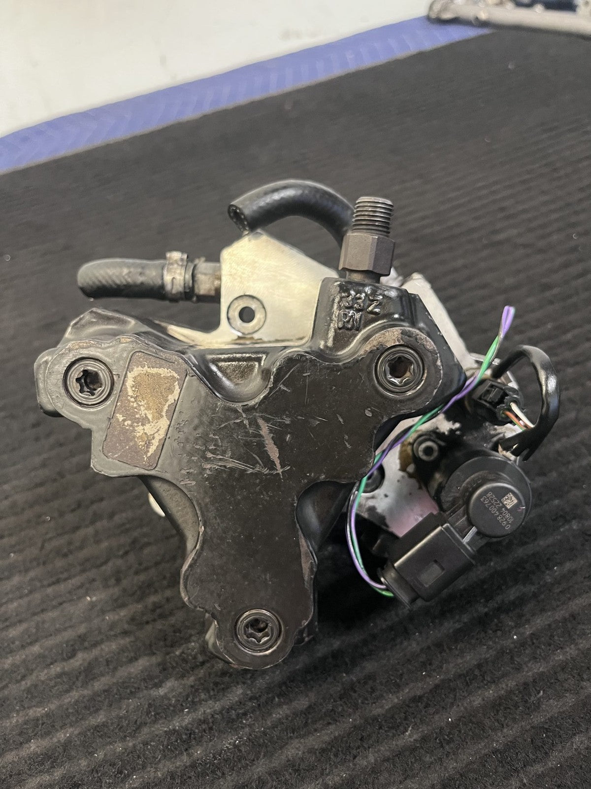 2010-2018 Mercedes-Benz Sprinter OM642 High Pressure Fuel Pump OEM A6420701101 - eBay image 2