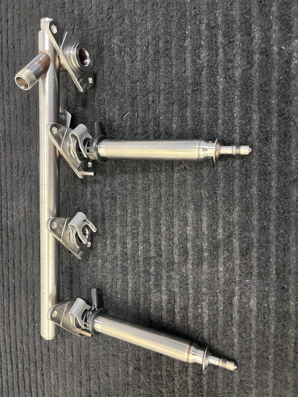 2015-2019 Mercedes-Benz C300 GLC300 E300 Fuel Rail 2 Injectors OEM A2740703800 - eBay image 4