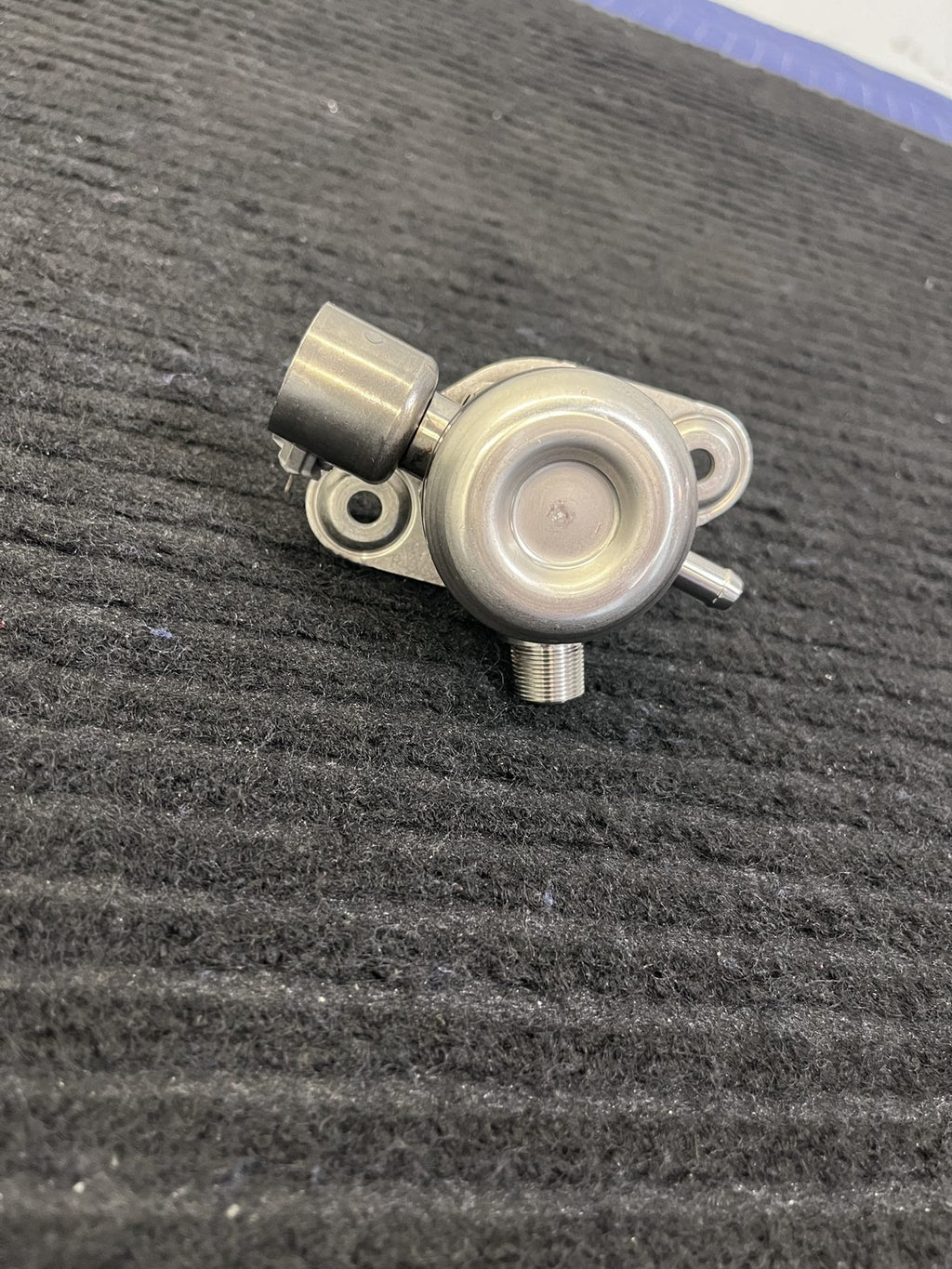 2015-2019 Mercedes-Benz C300 GLC300 E300 High Pressure Fuel Pump OEM A2740700501 - eBay image 7