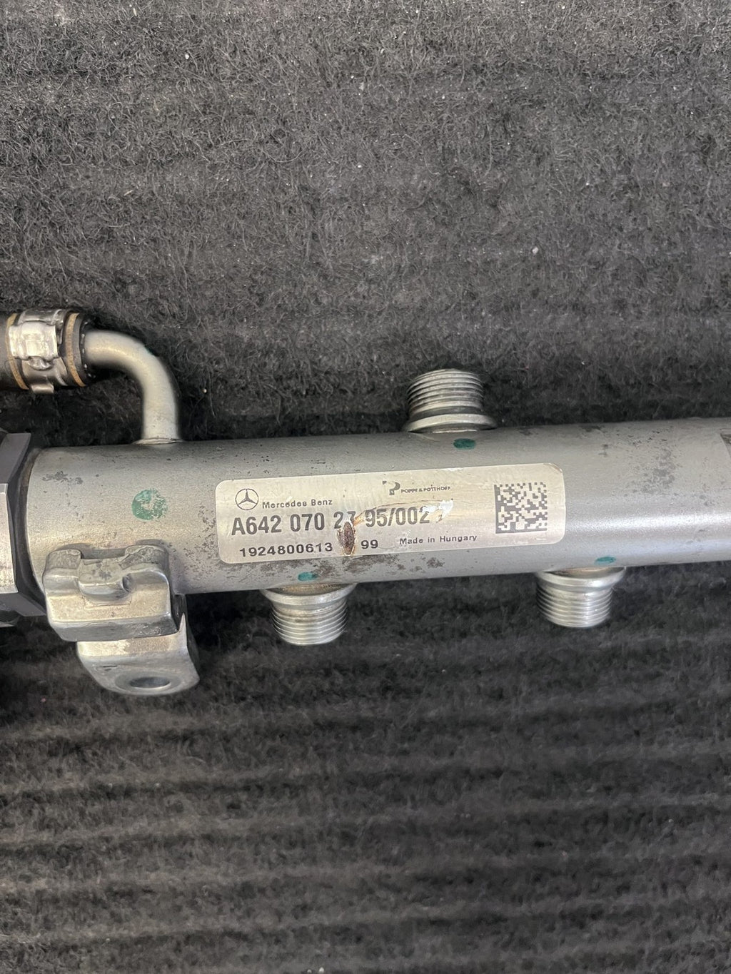 2010-2022 Mercedes-Benz Sprinter OM642 Left Fuel Rail OEM A6420702795 - eBay image 2