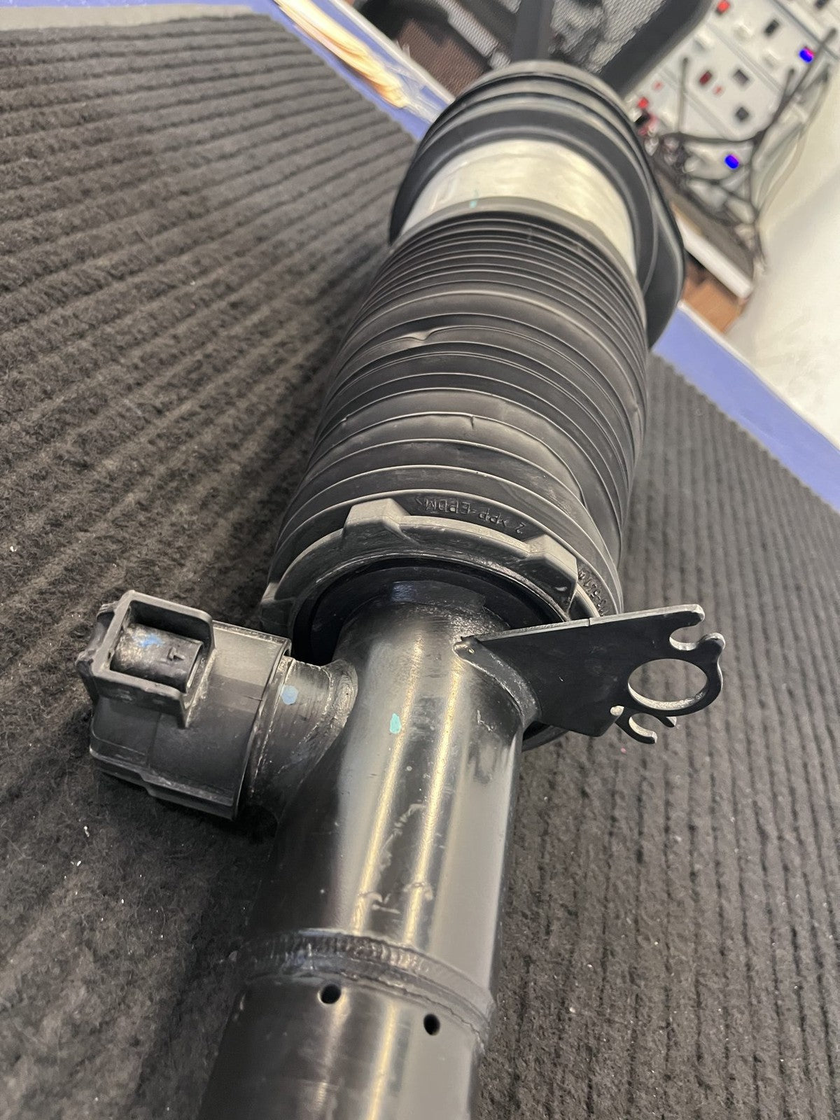 2019-2025 BMW X5 X6 G05 G06 Front Left Air Strut OEM 37106892425 78315615 - eBay image 8