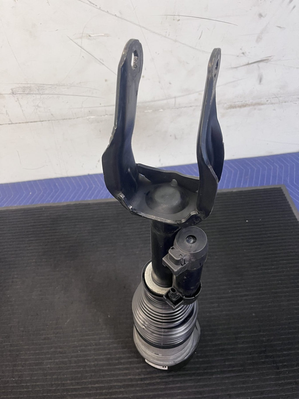 2020-2023 Mercedes-Benz AMG GLE53 V167 C167 Front Left Air Strut OEM A1673203505 - eBay image 12