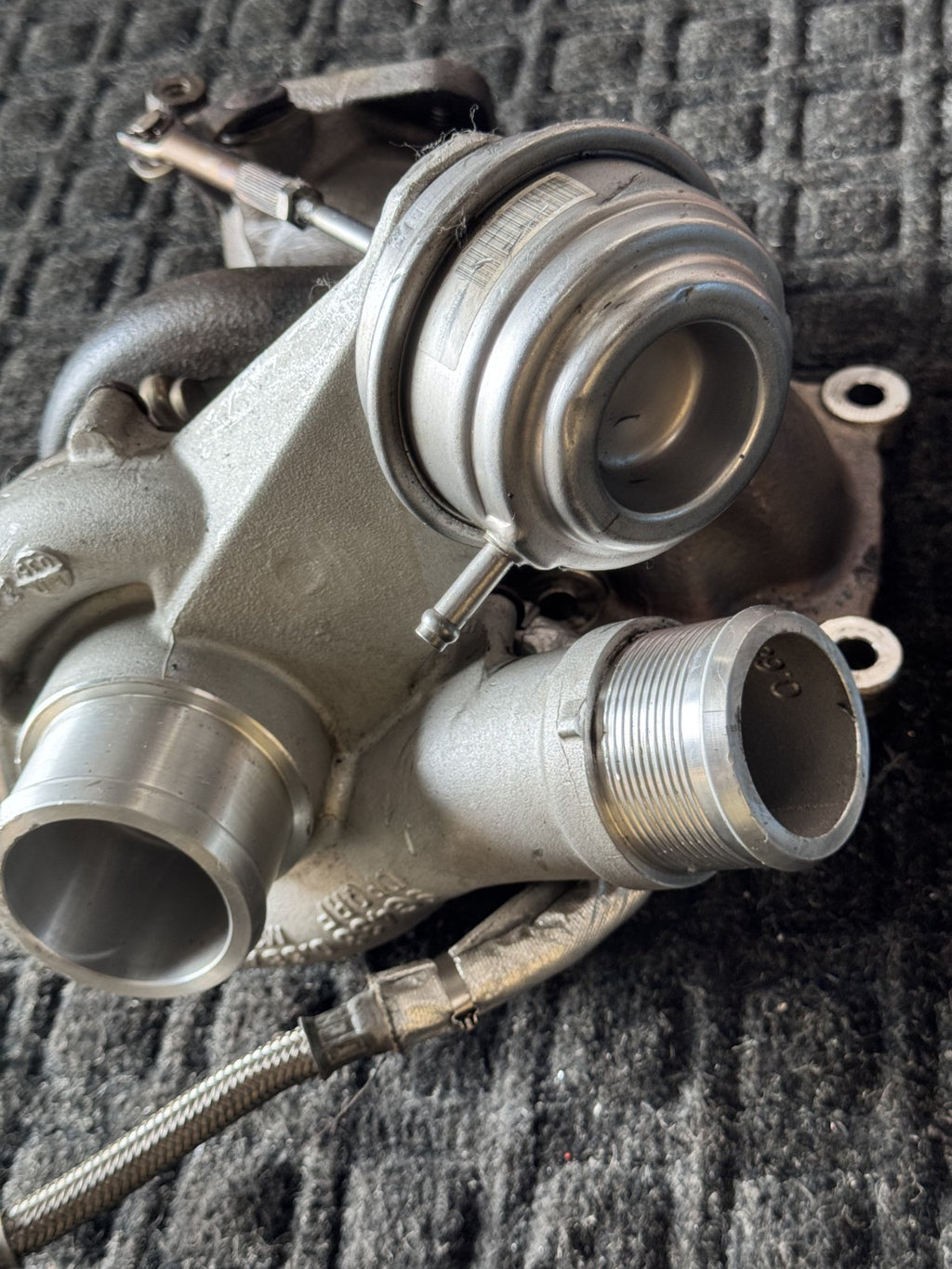 2016 Ford Explorer 3.5L Turbocharger Turbine OEM GB5E9G438CC GB5E-9G438-CC - eBay image 3