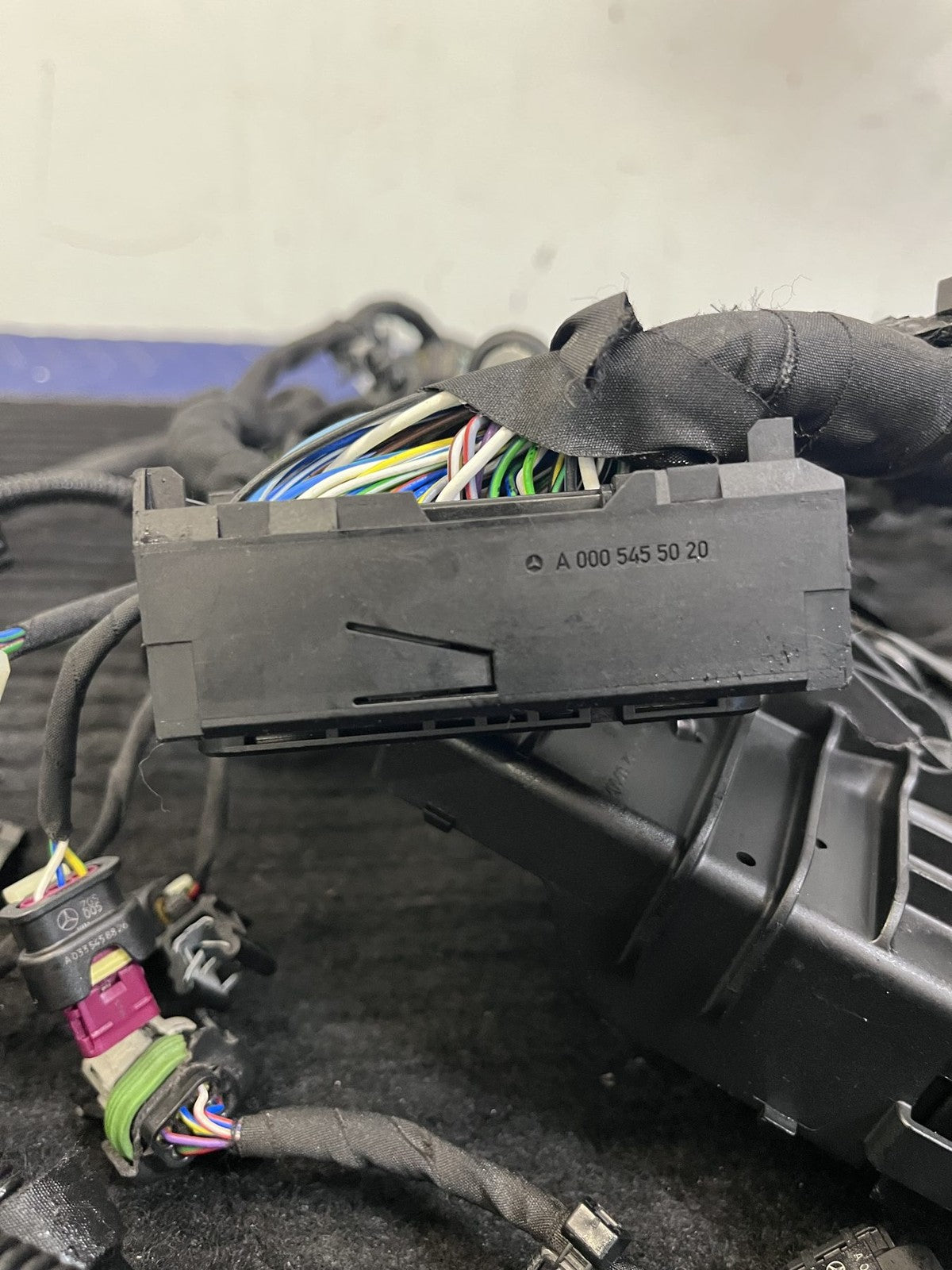 Mercedes-Benz M260 2.0L Engine Wiring Harness Loom Fuse Distribution Box OEM Used - eBay image 3