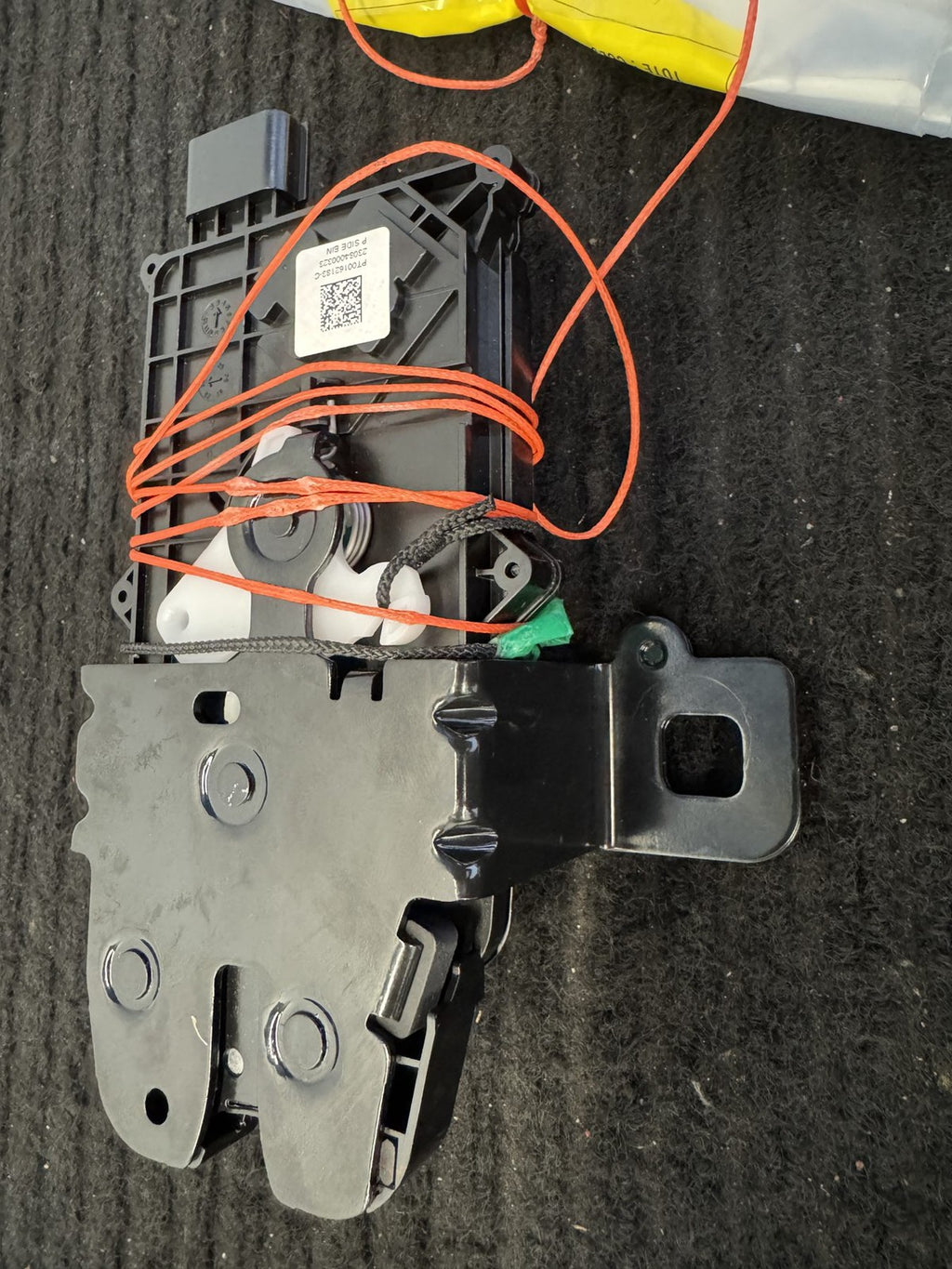 2022-2025 Rivian R1T Gear Tunnel Door Latch Actuator OEM PT00162183-C - eBay image 6