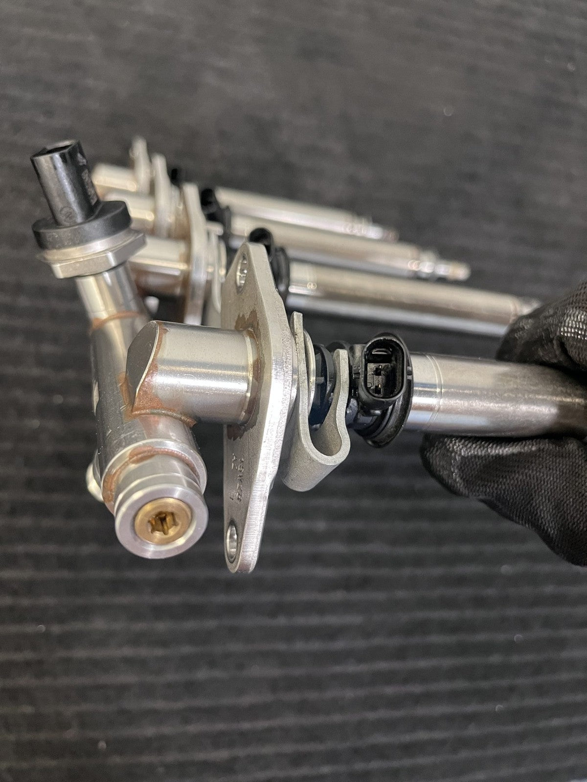 2015-2019 Mercedes-Benz C300 GLC300 E300 Fuel Rail 4 Injectors OEM A2740700995 - eBay image 7