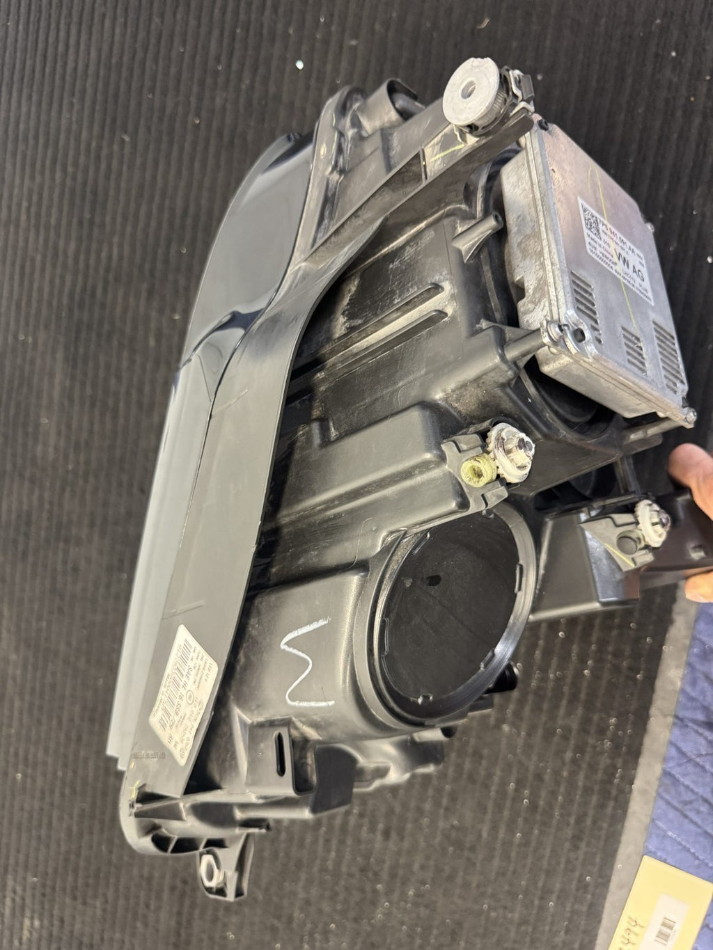2018-2020 Volkswagen Atlas Right LED Headlight OEM 3CN941036B - eBay image 11