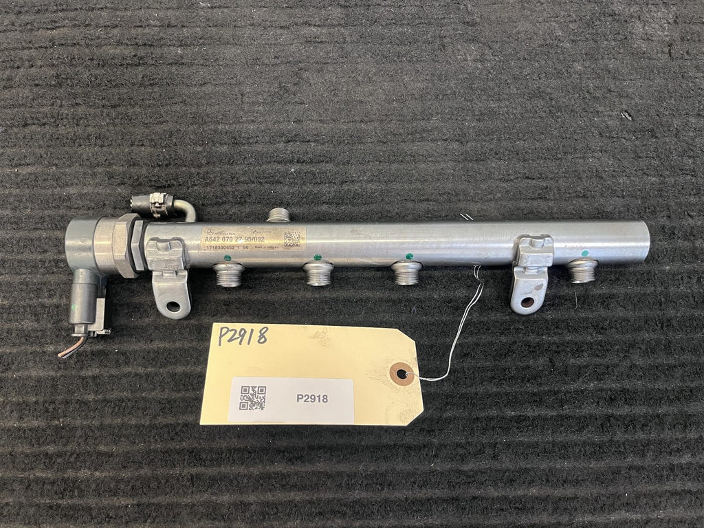 2010-2022 Mercedes-Benz Sprinter OM642 Left Fuel Rail OEM A6420702795 - eBay image 1