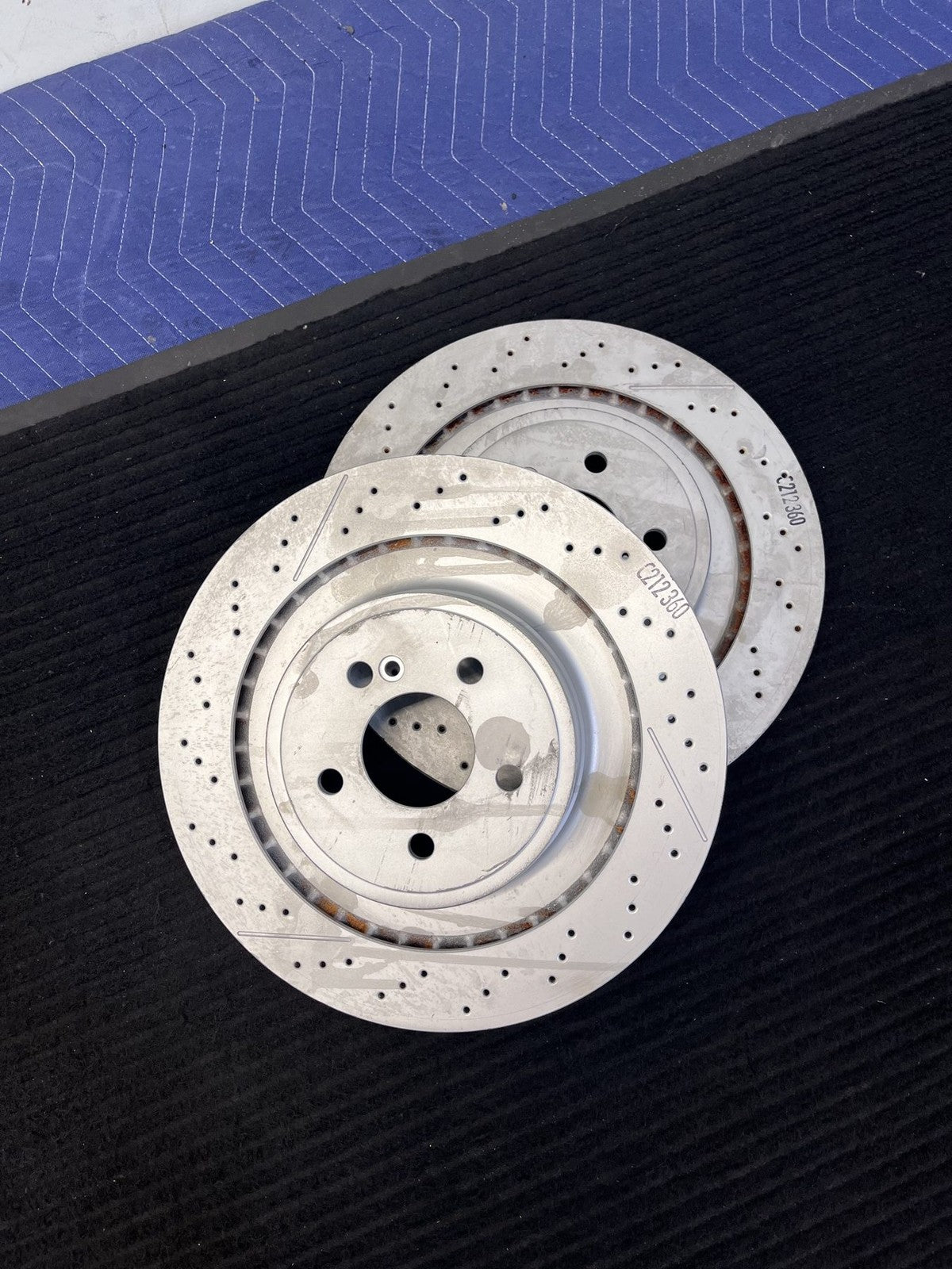 2010-2018 Mercedes-Benz E63 CLS63 AMG Rear Drilled Brake Rotors Pair OEM A2124230412 - eBay image 5