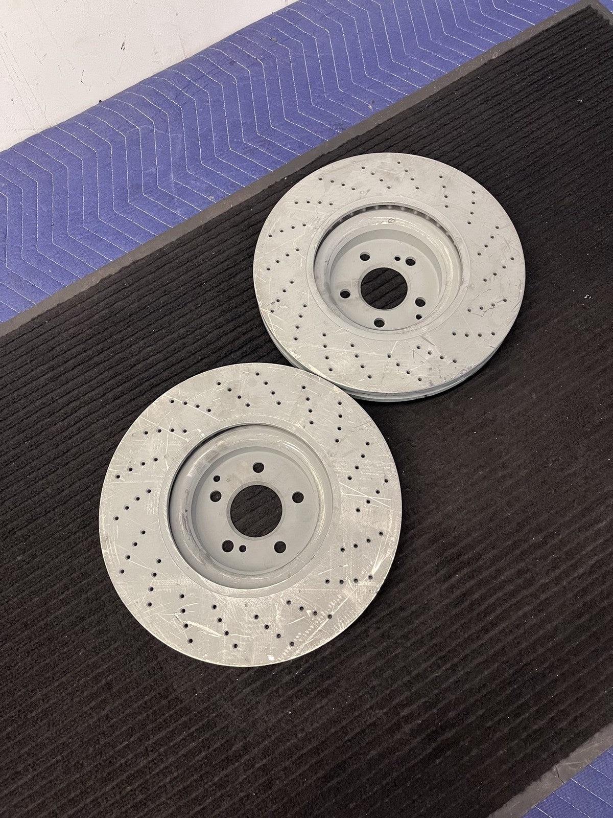 2017-2020 Mercedes-Benz SLC43 AMG Front Drilled Brake Rotors Pair OEM A1724210600 - eBay image 5
