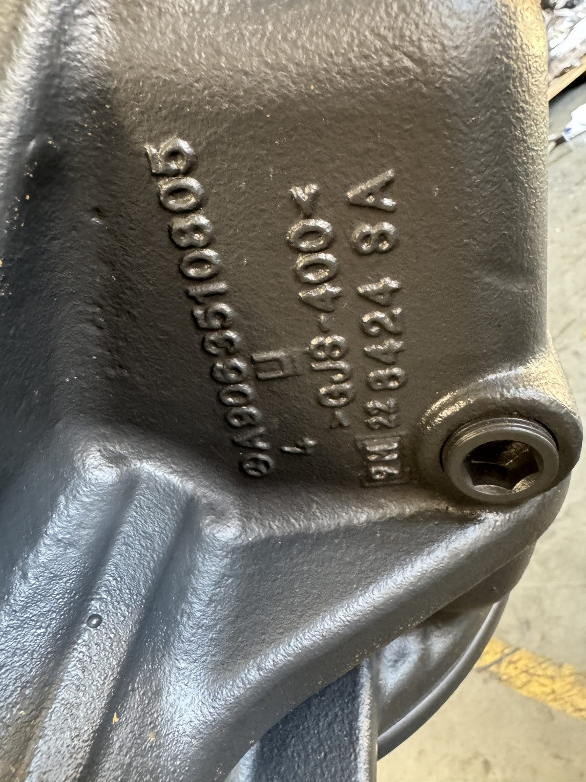 2015-2020 Mercedes-Benz Sprinter 2500 4x4 3.923 Rear Axle OEM A9063501904 - eBay image 7