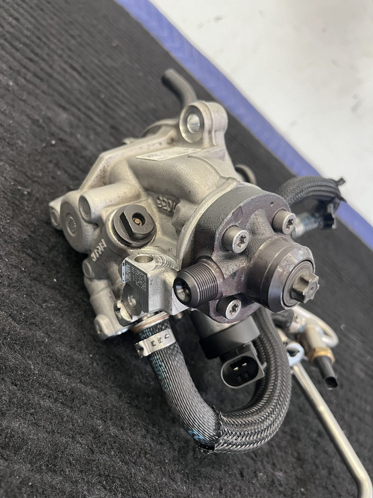 2023-2025 Mercedes-Benz Sprinter 2.0L Diesel Hp Fuel Pump w Lines OEM A6540704401 - eBay image 6