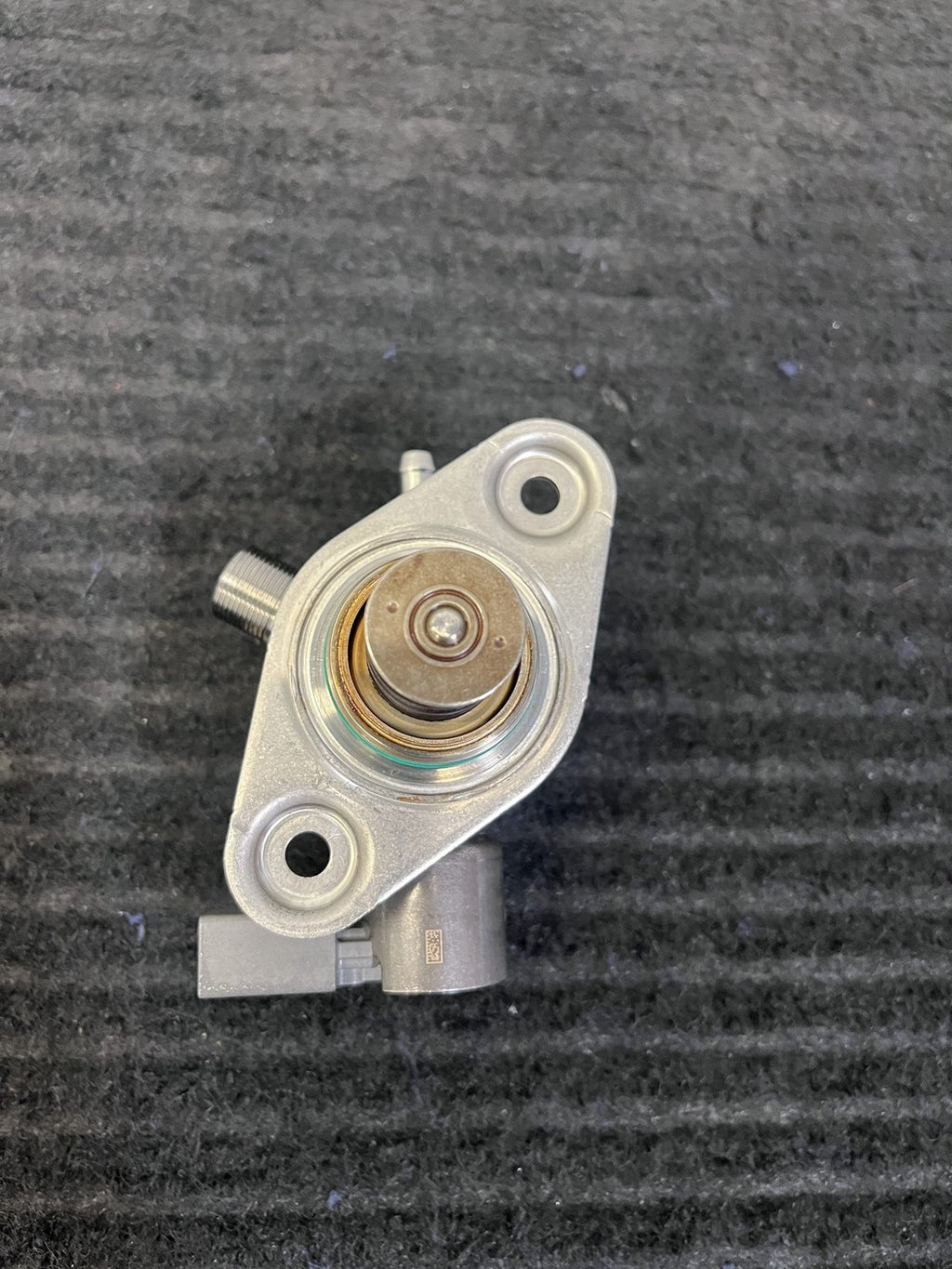 2015-2019 Mercedes-Benz C300 GLC300 E300 High Pressure Fuel Pump OEM A2740700501 - eBay image 6