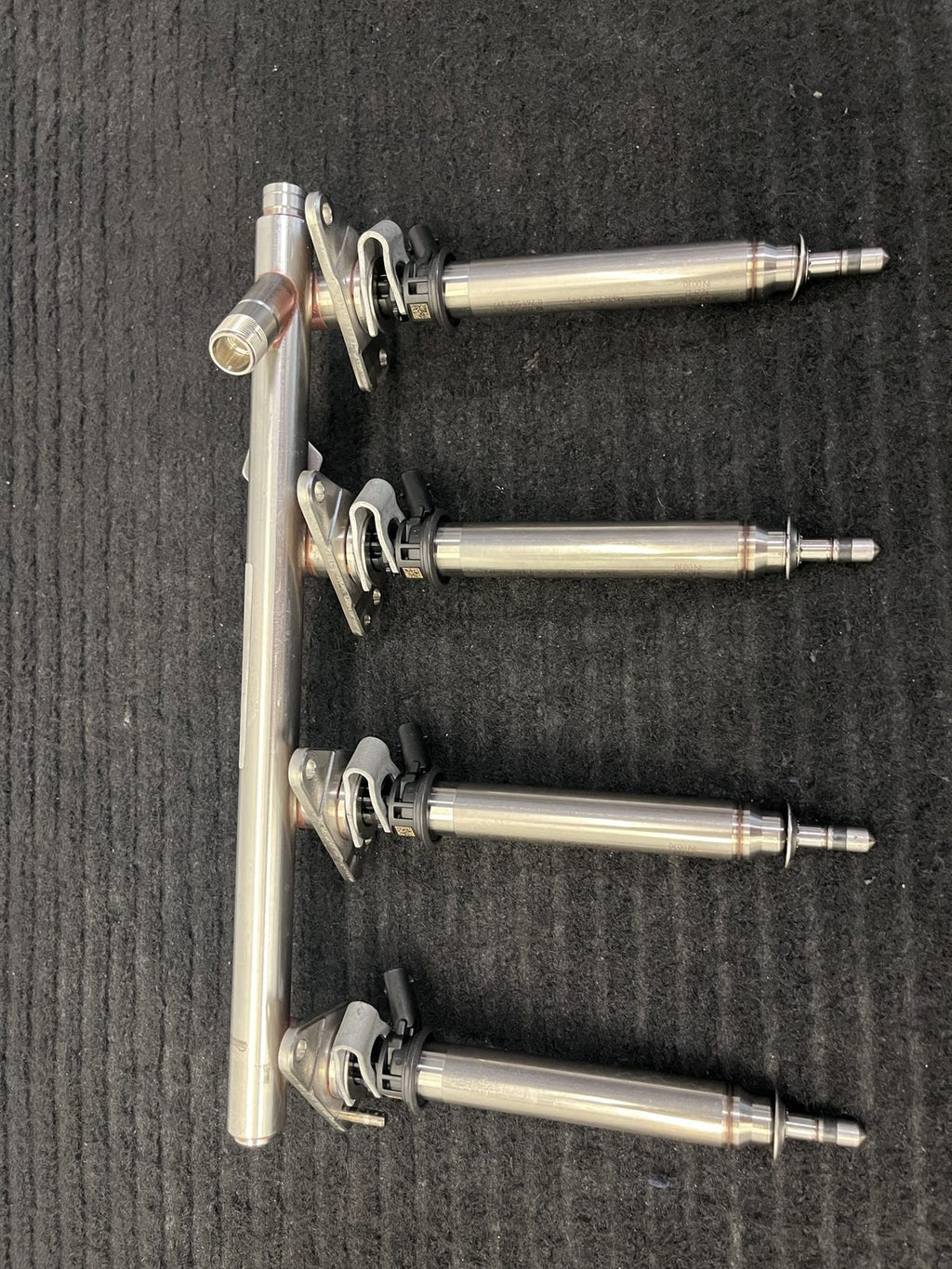 2019-2023 Mercedes-Benz C300 GLC300 E350 Fuel Rail 4 Injectors OEM A2640701000 - eBay image 4