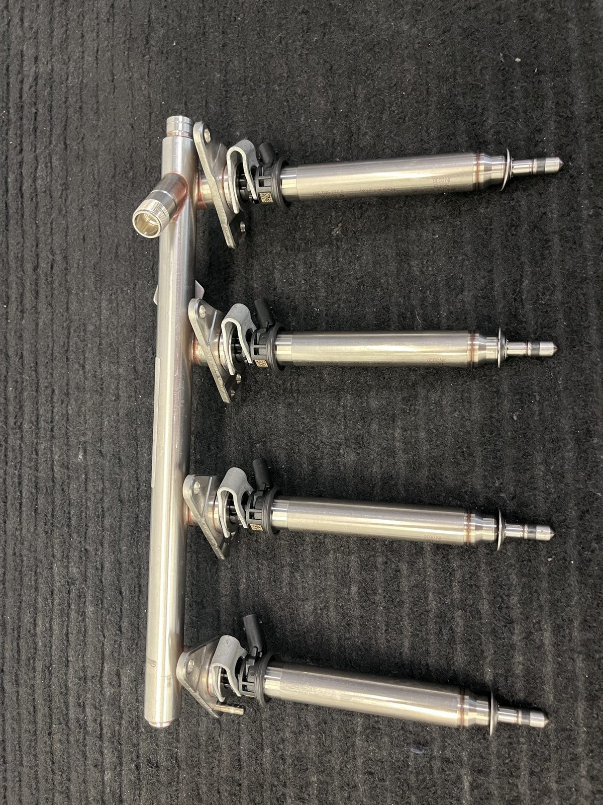 2019-2023 Mercedes-Benz C300 GLC300 E350 Fuel Rail 4 Injectors OEM A2640701000 - eBay image 4