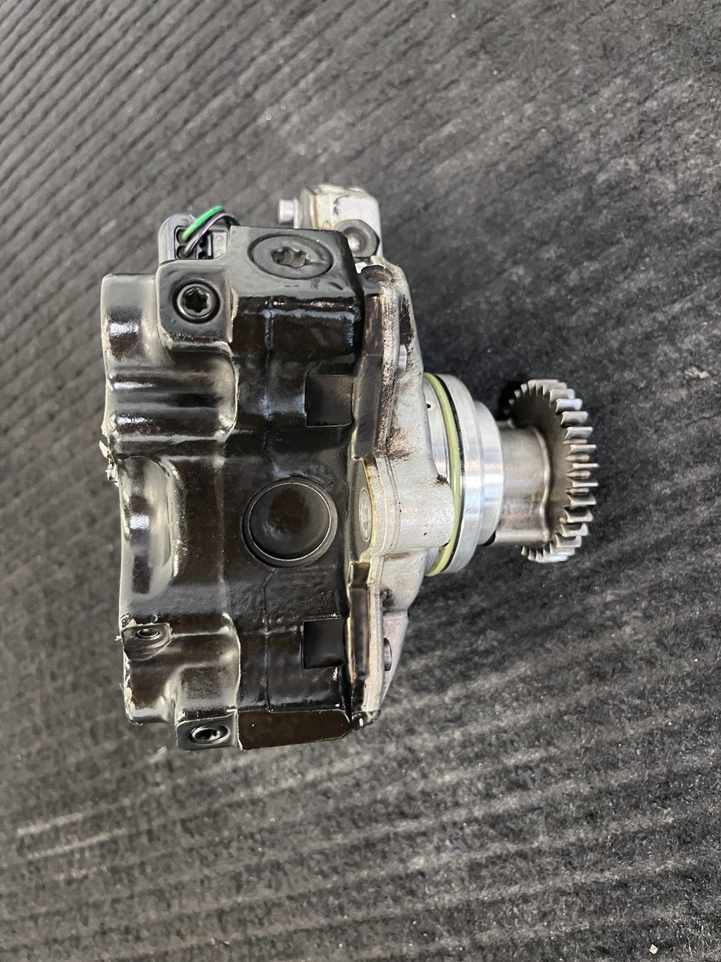 2010-2022 Mercedes-Benz Sprinter OM642 High Pressure Fuel Pump OEM A6420701101 - eBay image 3