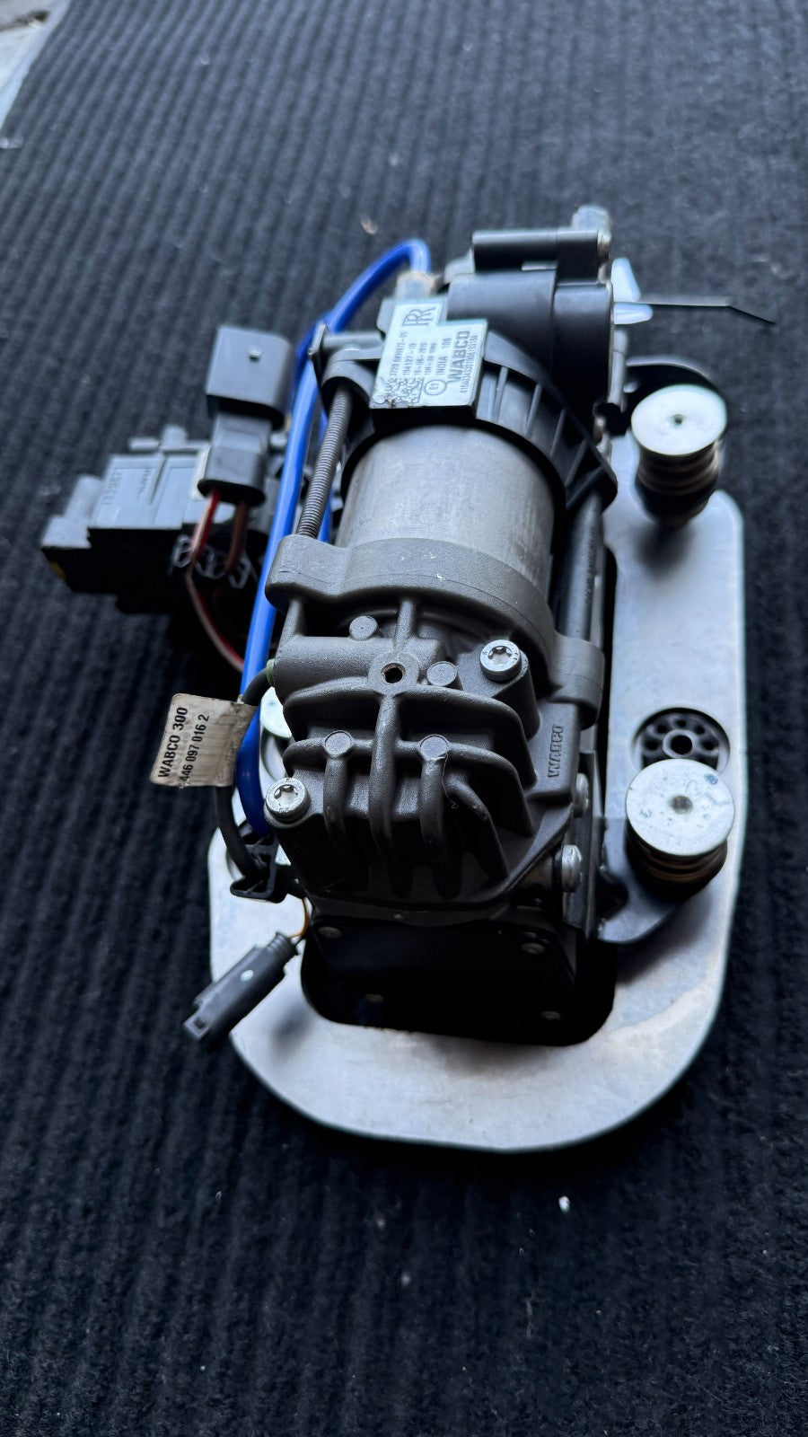 2008-2019 Rolls-Royce Ghost RR4 Air Suspension Compressor Pump OEM37206886059-01 - eBay image 2