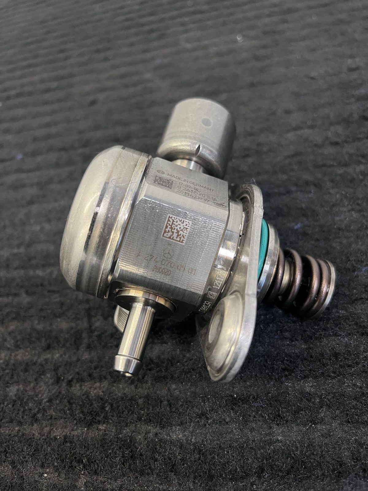 2015-2019 Mercedes-Benz C300 GLC300 E300 High Pressure Fuel Pump OEM A2740700501 - eBay image 2