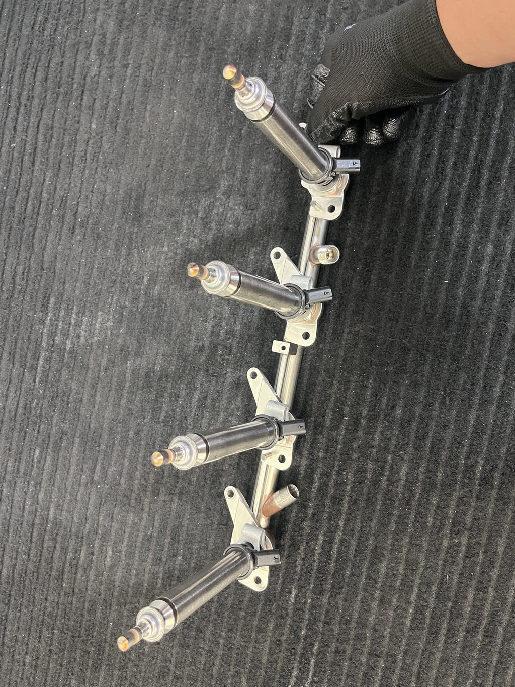2012-2019 Mercedes-Benz S550 CLS550 GLS550 Lh Fuel Rail 4 Injectors OEM A2780703395 - eBay image 11