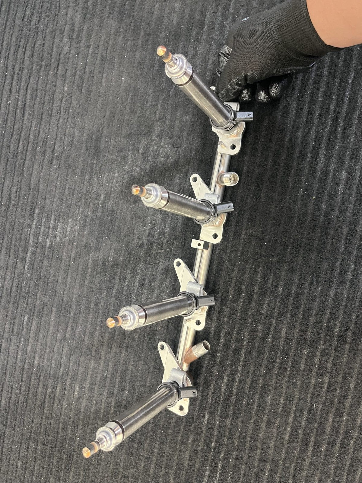 2012-2019 Mercedes-Benz S550 CLS550 GLS550 Lh Fuel Rail 4 Injectors OEM A2780703395 - eBay image 11