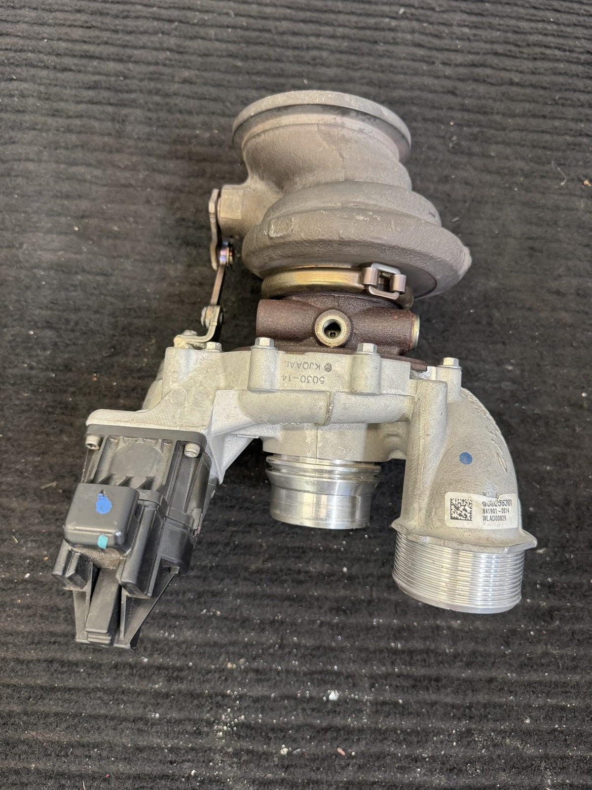 2018-2025 BMW M5 M8 X5M X6M 4.4L Rh Turbocharger OEM 11657852372 - eBay image 9