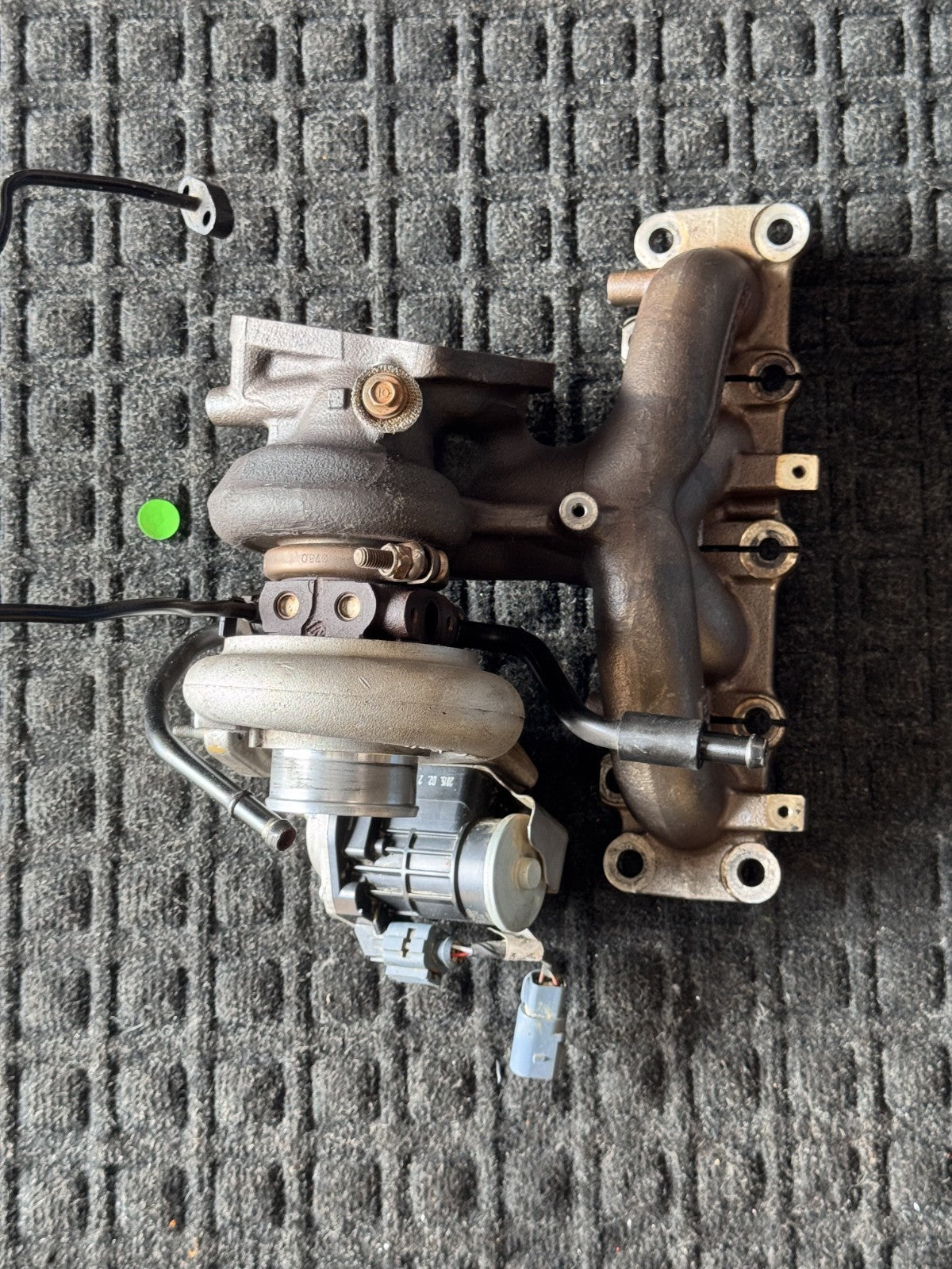 2017-2020 Hyundai Santa Fe 2.0L Turbocharger Turbine OEM 28231-2GTA1 TD04L6 - eBay image 1