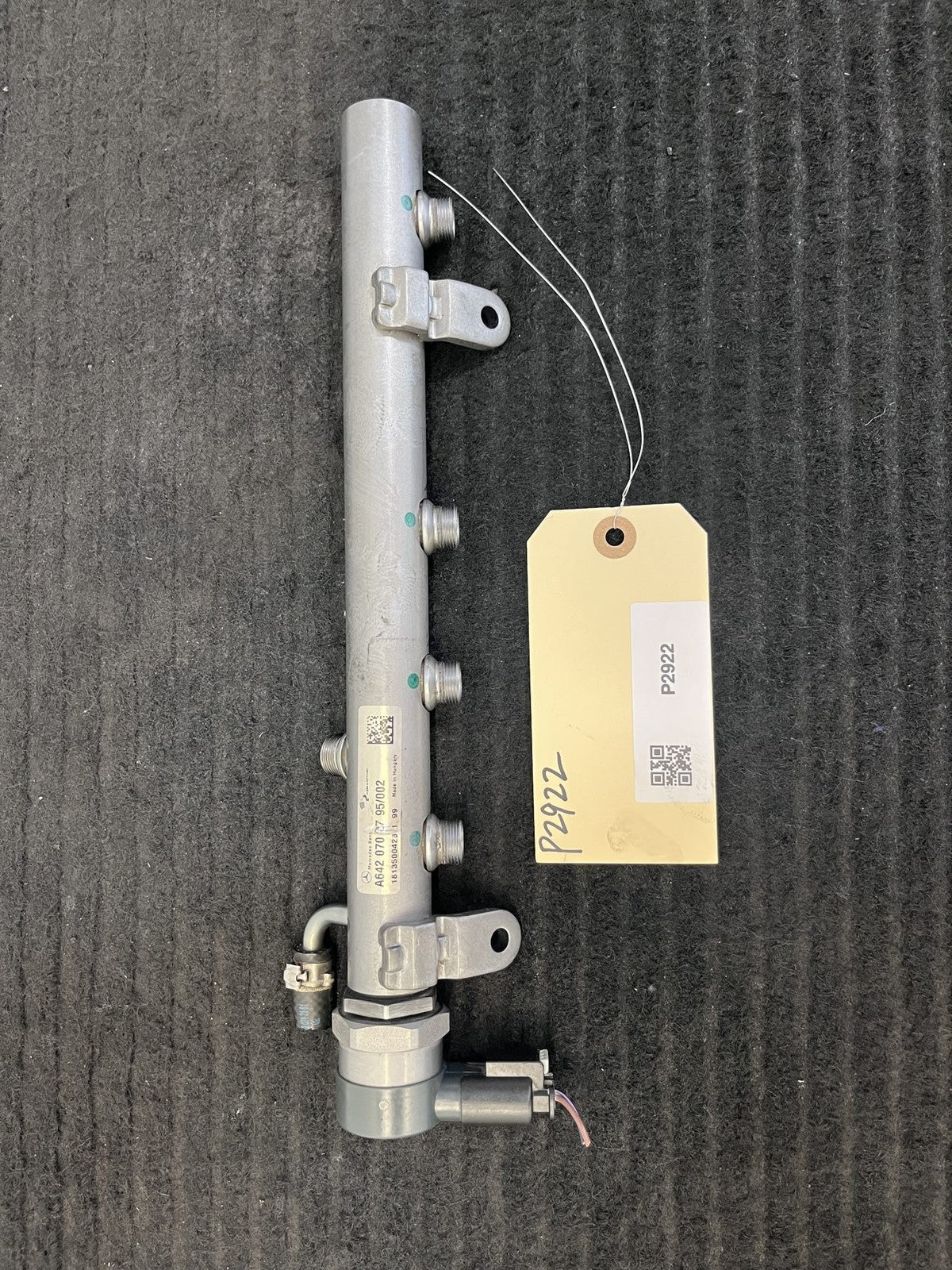 2010-2022 Mercedes-Benz Sprinter OM642 Left Fuel Rail OEM A6420702795 - eBay image 1
