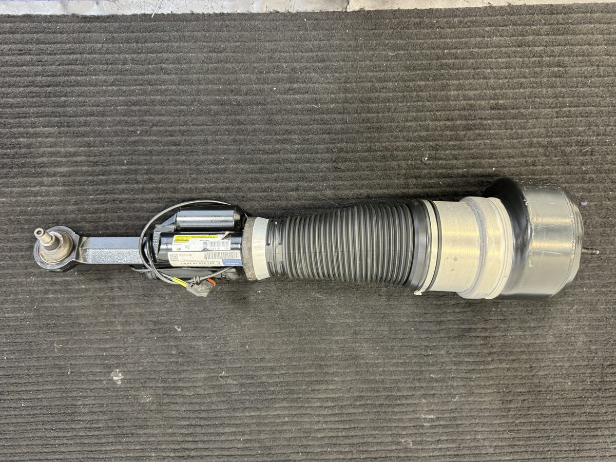 2007-2014 Mercedes-Benz S550 CL550 4MATIC Front Right Air Strut A221320183880 - eBay image 1