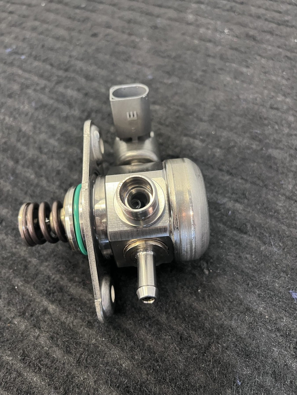2015-2019 Mercedes-Benz C300 GLC300 E300 High Pressure Fuel Pump OEM A2740700501 - eBay image 4