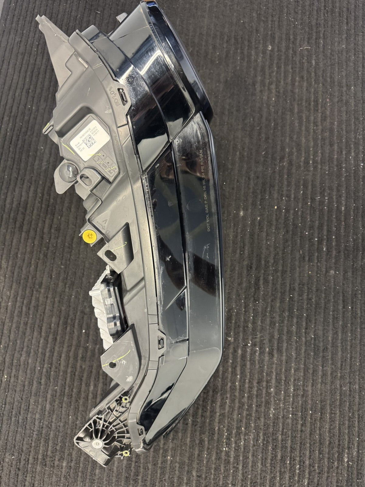 2025-2026 Rivian R1T R1S Right Dynamic LED Headlight OEM C100252551-D - eBay image 8