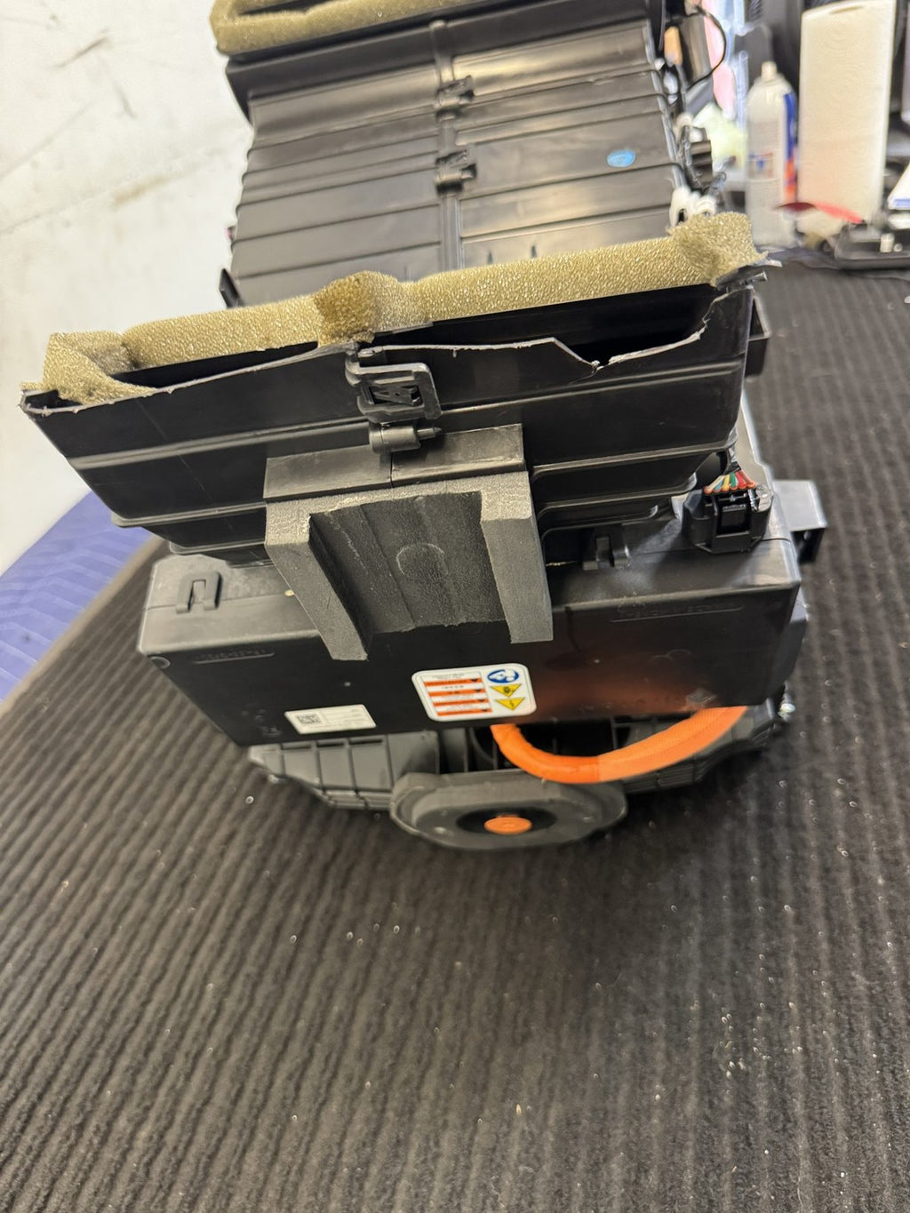 2022-2024 Rivian R1T R1S Front HVAC Heater Blower Assembly OEM PT00001821-P - eBay image 10