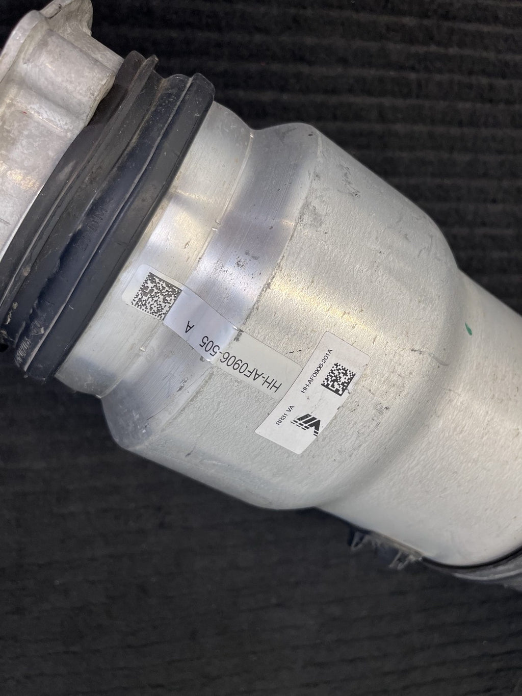 2019-2020 Rolls-Royce Cullinan RR31 Front Left Air Strut OEM 37106878223 - eBay image 7
