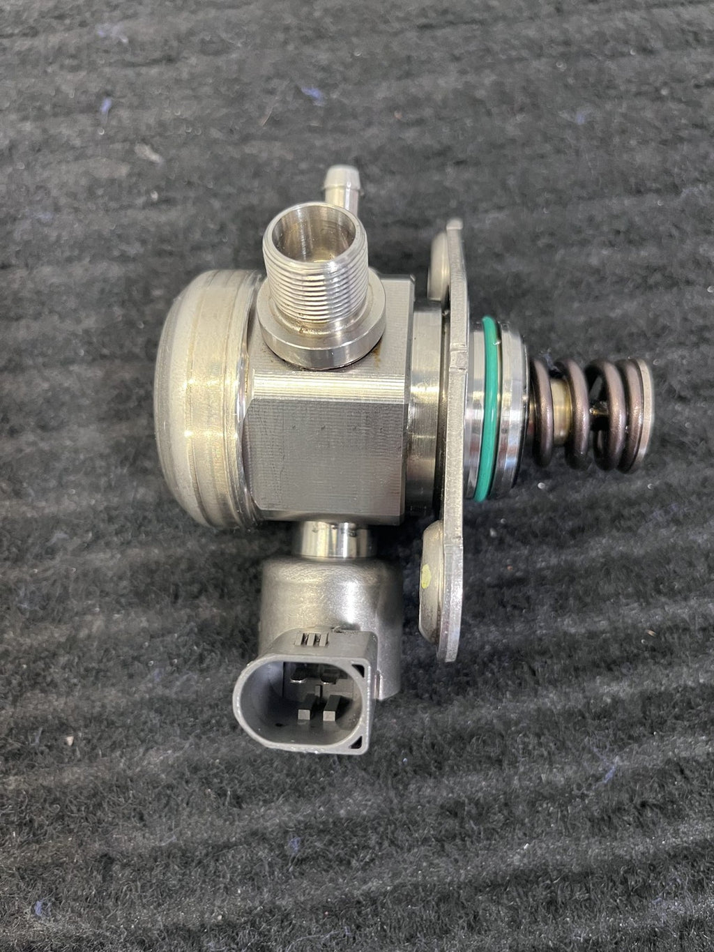 2015-2019 Mercedes-Benz C300 GLC300 E300 High Pressure Fuel Pump OEM A2740700501 - eBay image 5