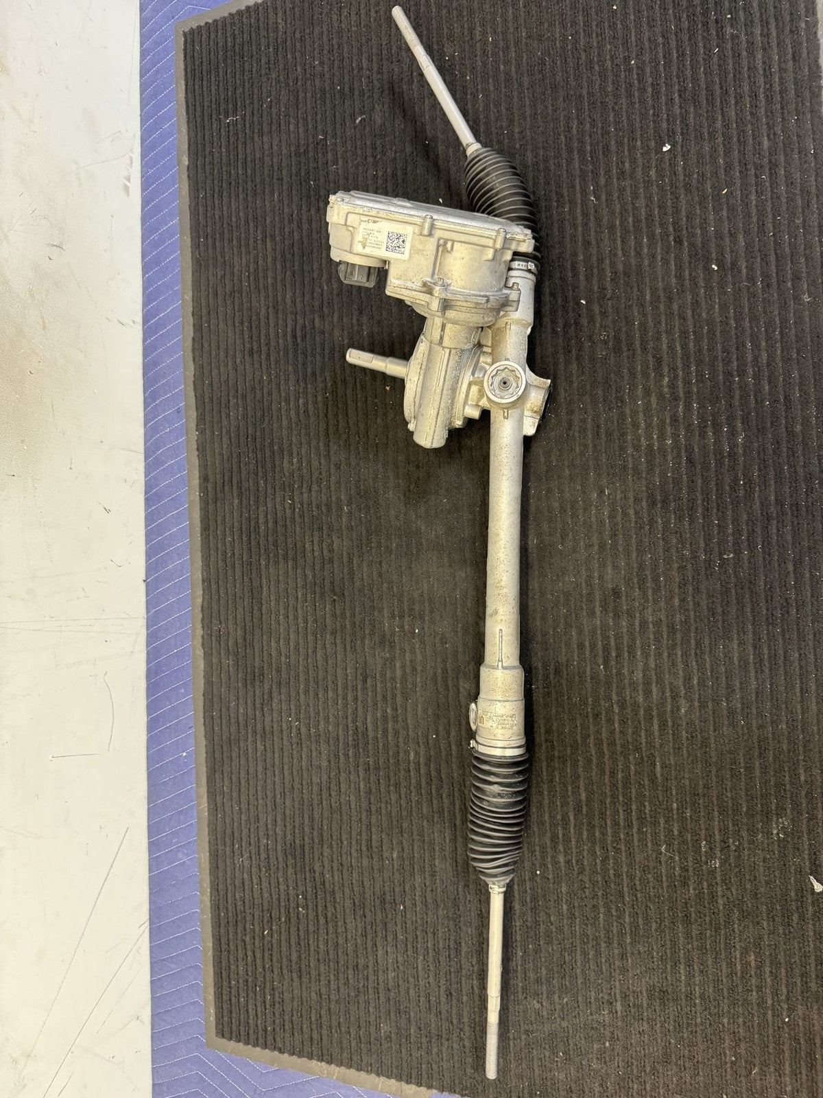 2014-2021 BMW i3 I01 Electric Power Steering Rack & Pinion OEM 32105A141C3 - eBay image 1