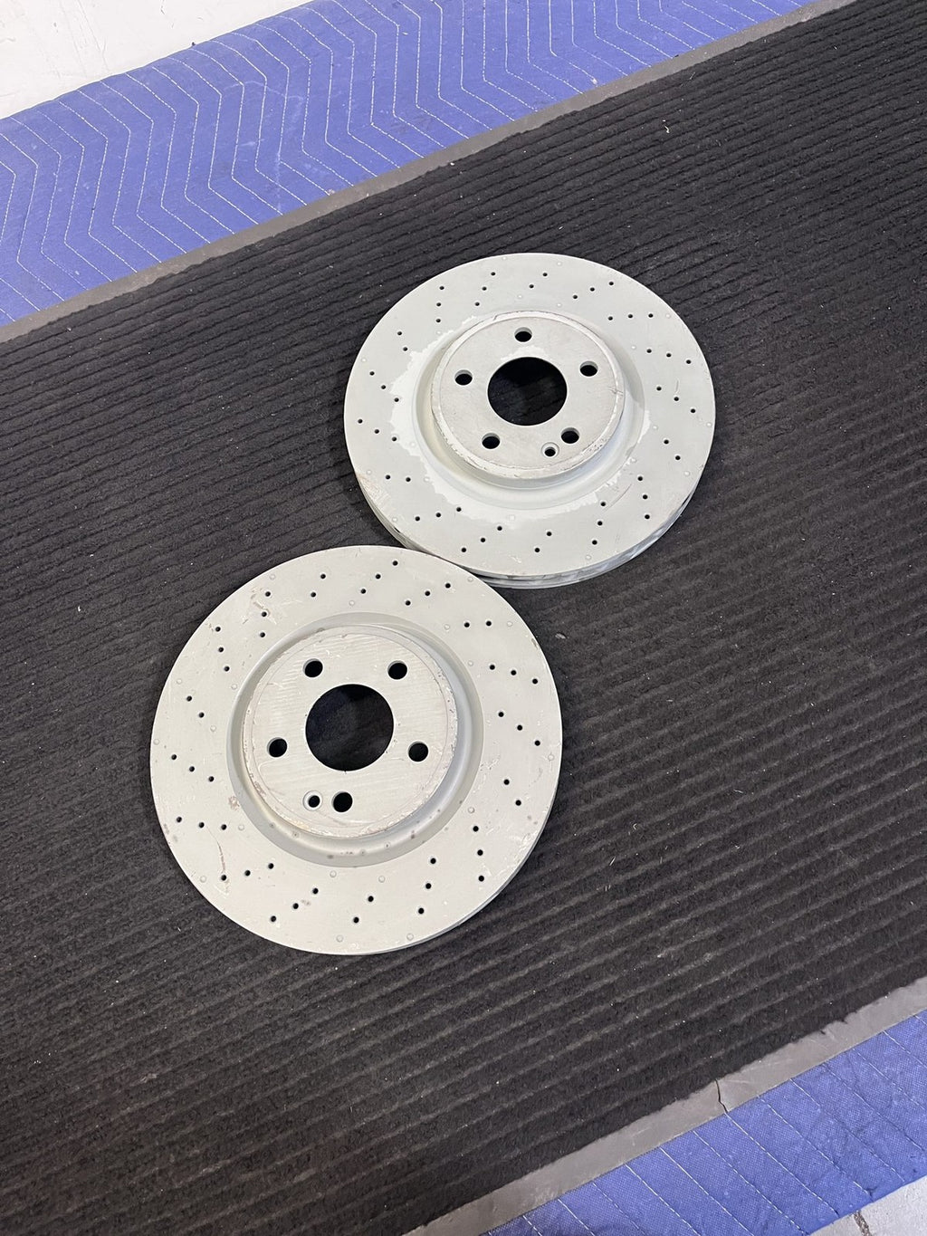 2014-2020 Mercedes-Benz CLA250 GLA250 Sport Front Drilled Rotors Pair OEM A2464212712 - eBay image 5