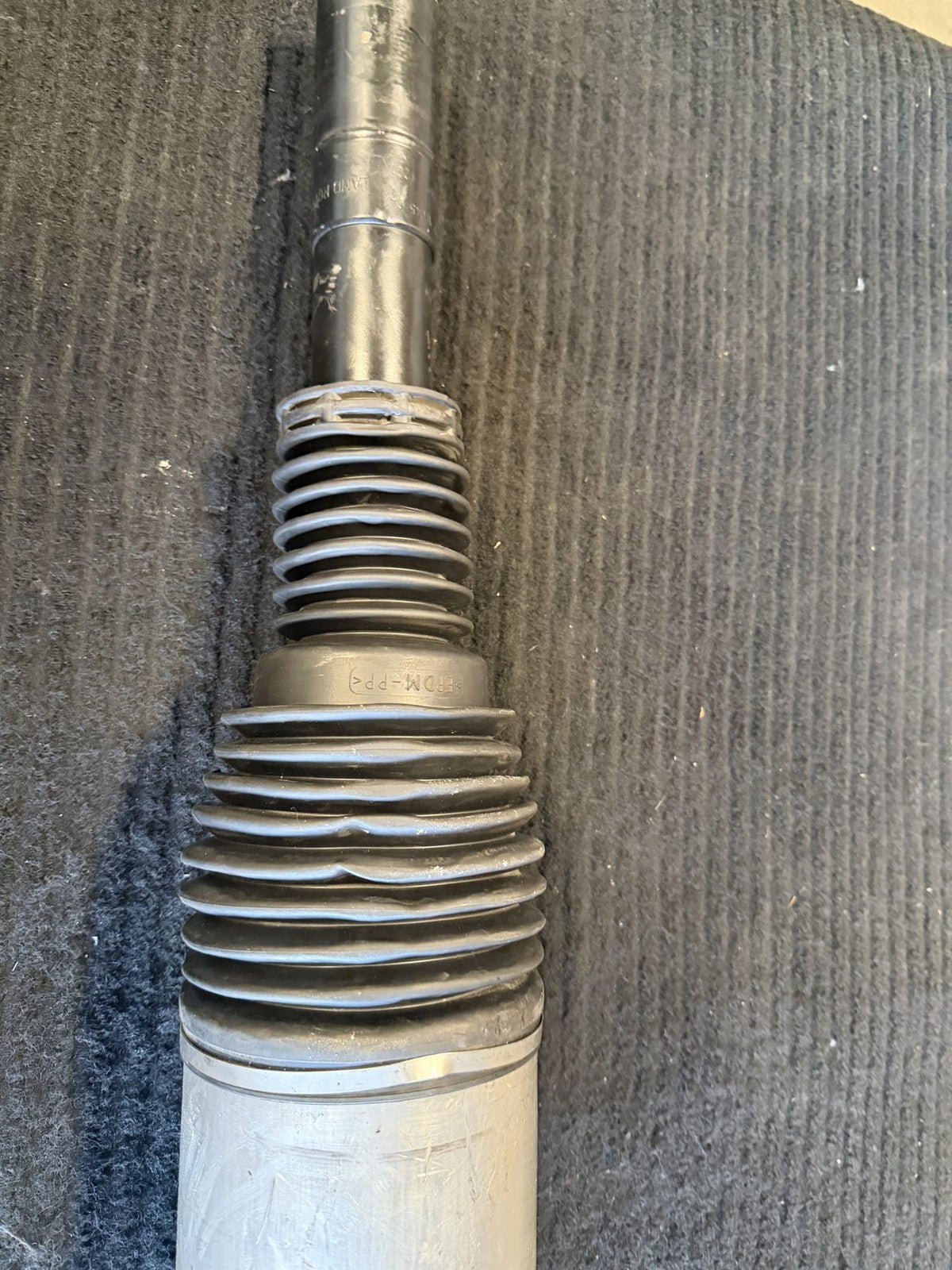 2020-2024 Land Rover Defender Front Right Air Suspension Strut OEM L8B2-3C285-Ab - eBay image 1