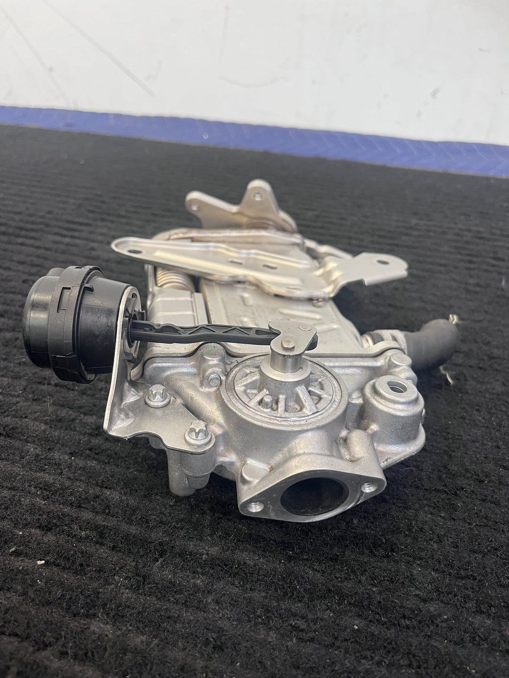 2023-2025 Mercedes-Benz Sprinter 2500 3500 3500XD 4500 Egr Cooler OEM A6541409000 - eBay image 1