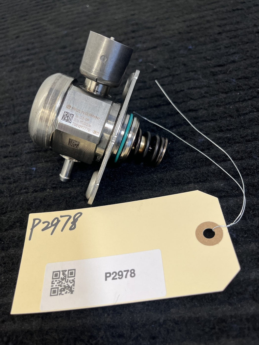 2015-2019 Mercedes-Benz C300 GLC300 E300 High Pressure Fuel Pump OEM A2740700501 - eBay image 1
